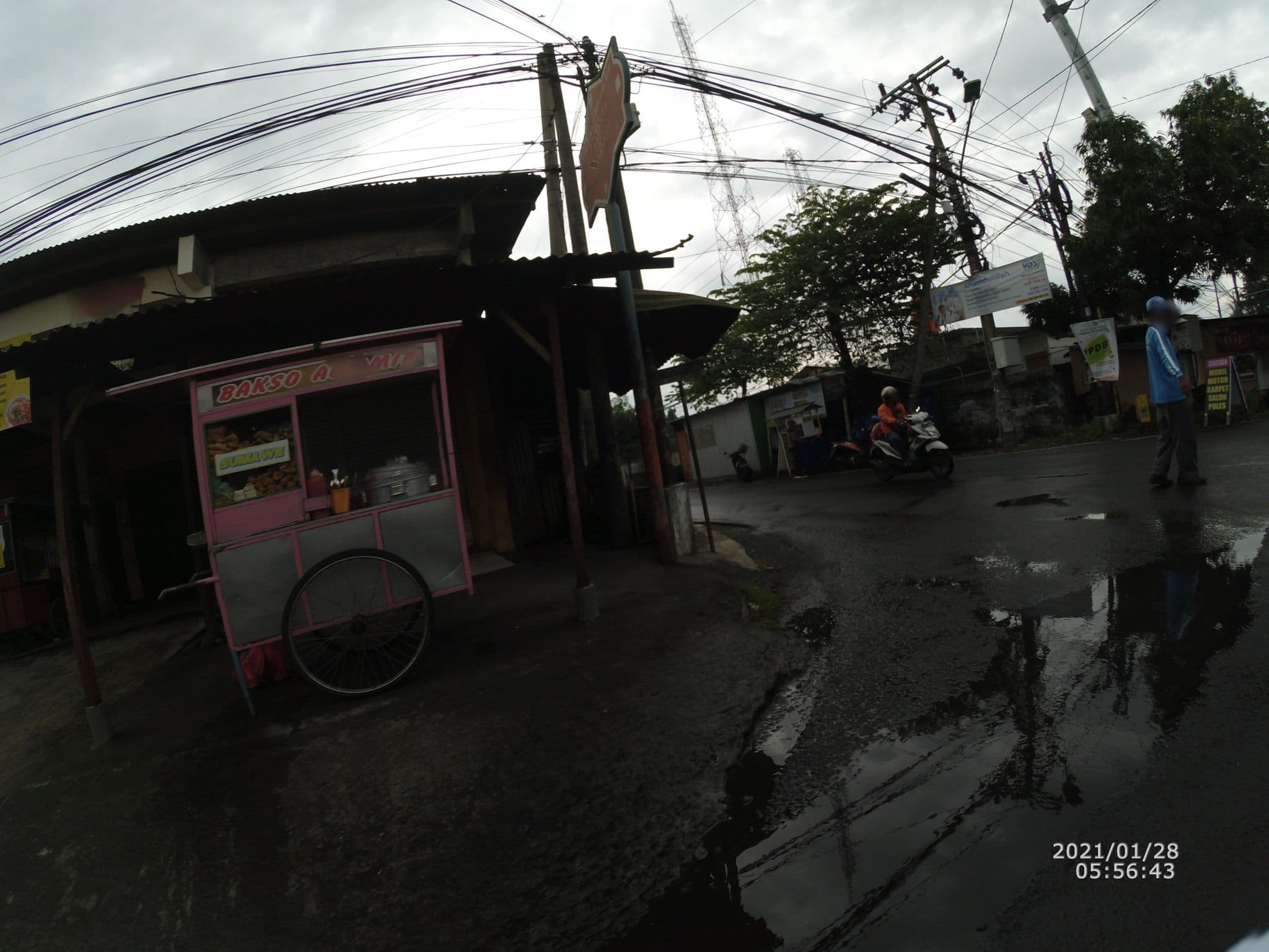 Street view near Hotel Montana Dua Malang, Malang — © maphunter_id (CC BY-SA · Mapillary)