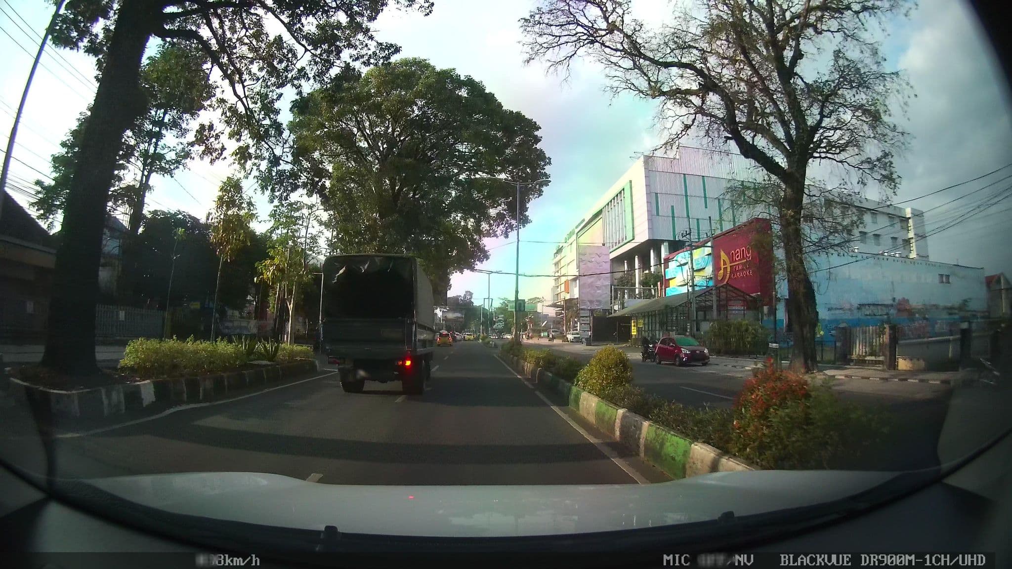 Street view near Mess Dirgantara TNI AU Sujitno S, Malang — © kaart_2 (CC BY-SA · Mapillary)