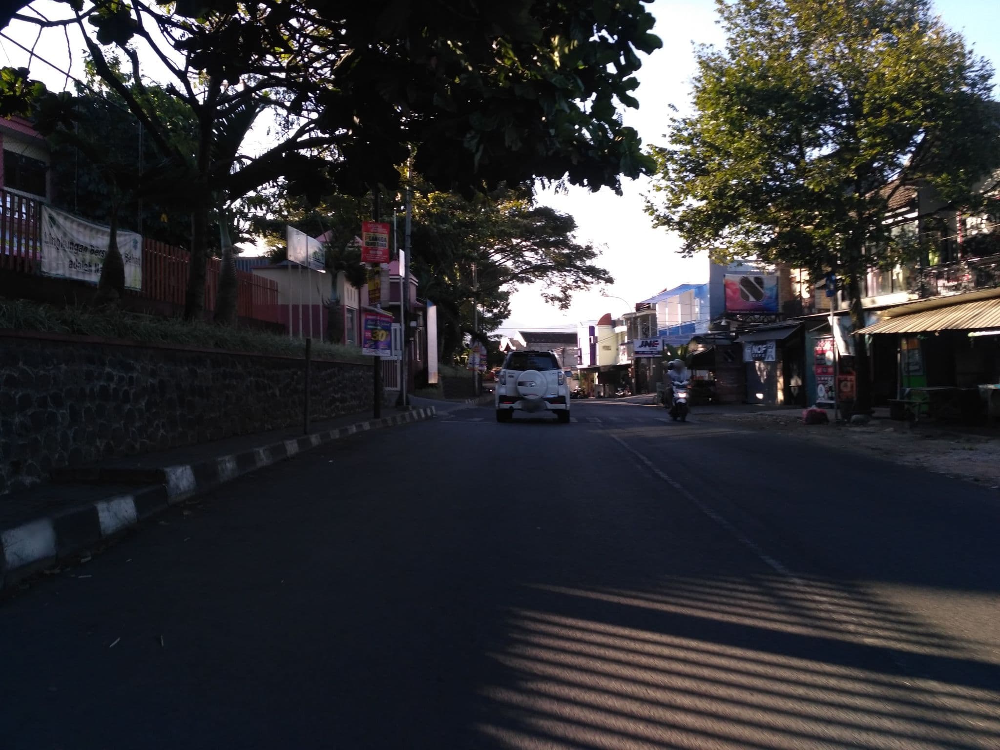 Street view near Pesona Ratimaya Resort, Batu — © adi_sucipto (CC BY-SA · Mapillary)