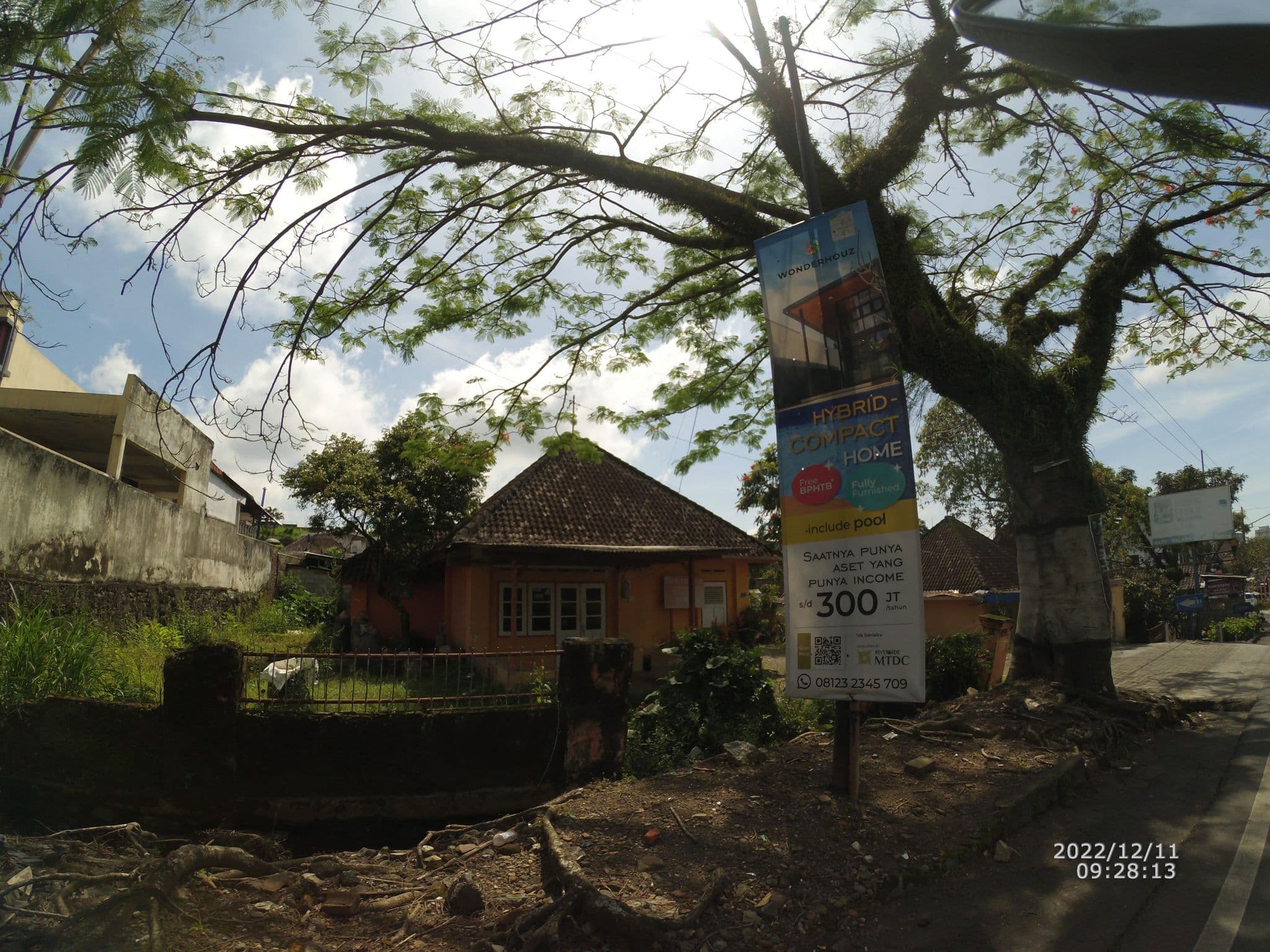 Street view near Villa Family, Batu — © maphunter_id (CC BY-SA · Mapillary)
