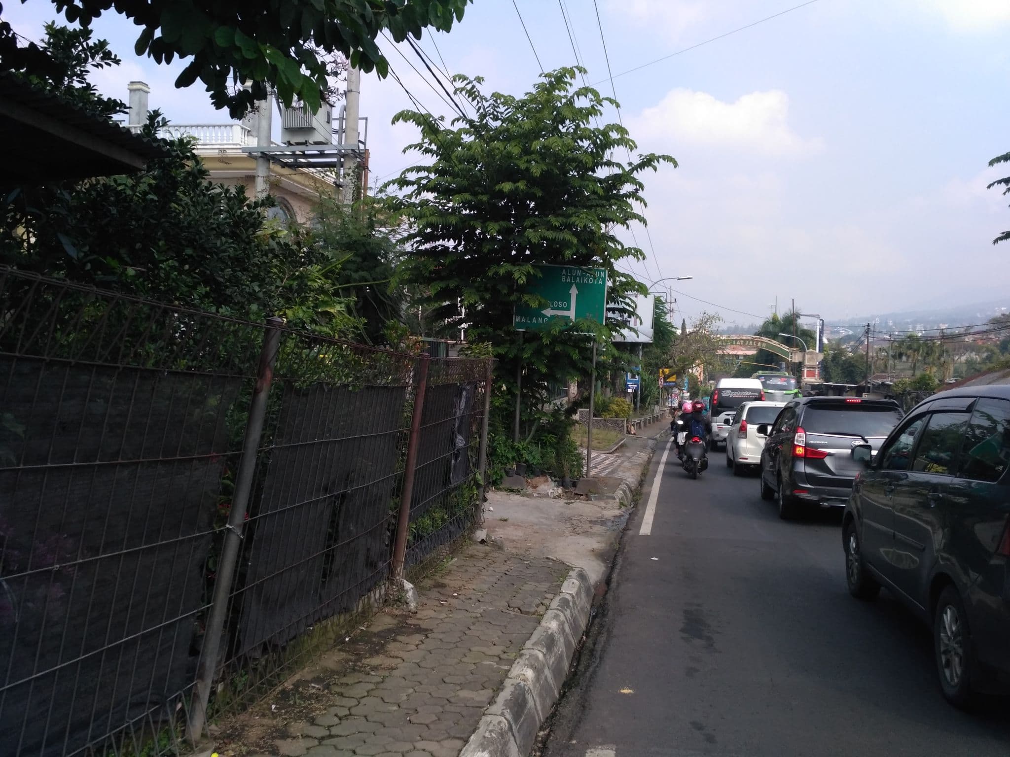 Street view near Putri Bulan, Batu — © adi_sucipto (CC BY-SA · Mapillary)