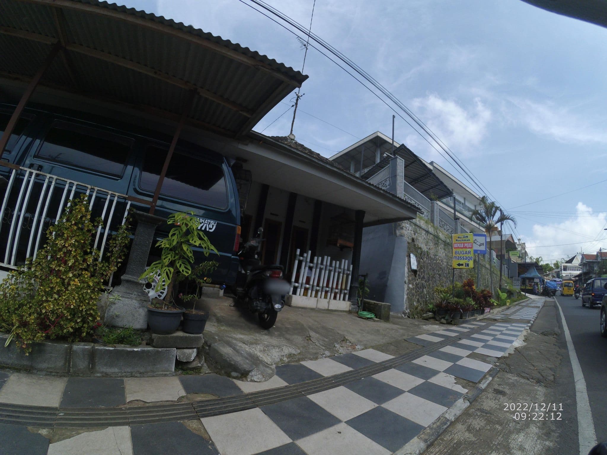 Street view near parama guest house, Batu — © maphunter_id (CC BY-SA · Mapillary)