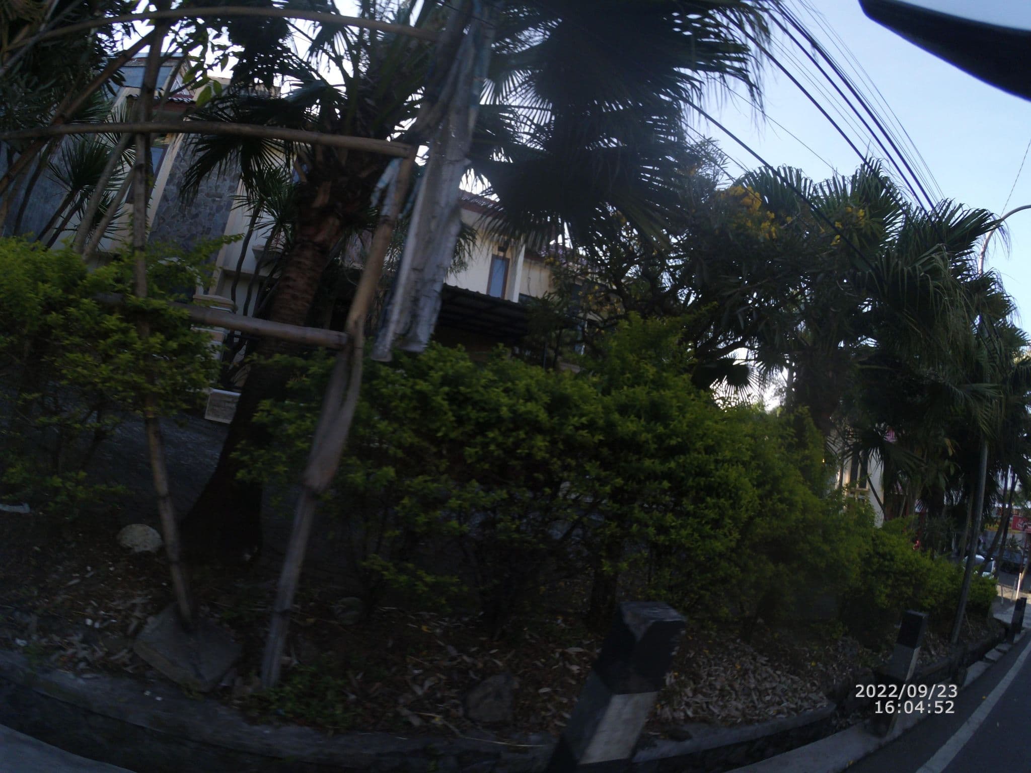 Street view near Alam Batu Village, Batu — © maphunter_id (CC BY-SA · Mapillary)