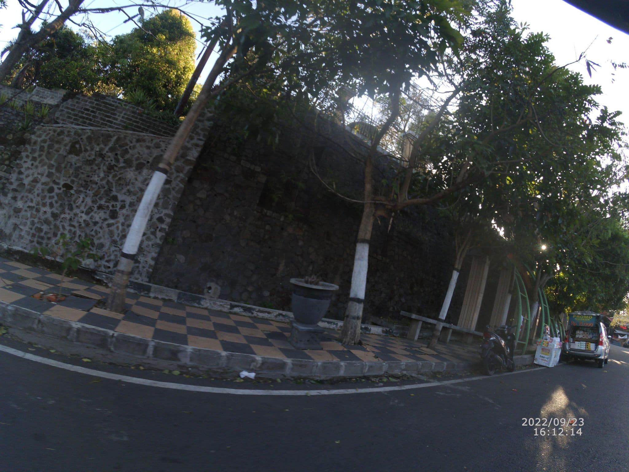 Street view near Alpines by ARTOTEL, Batu — © maphunter_id (CC BY-SA · Mapillary)