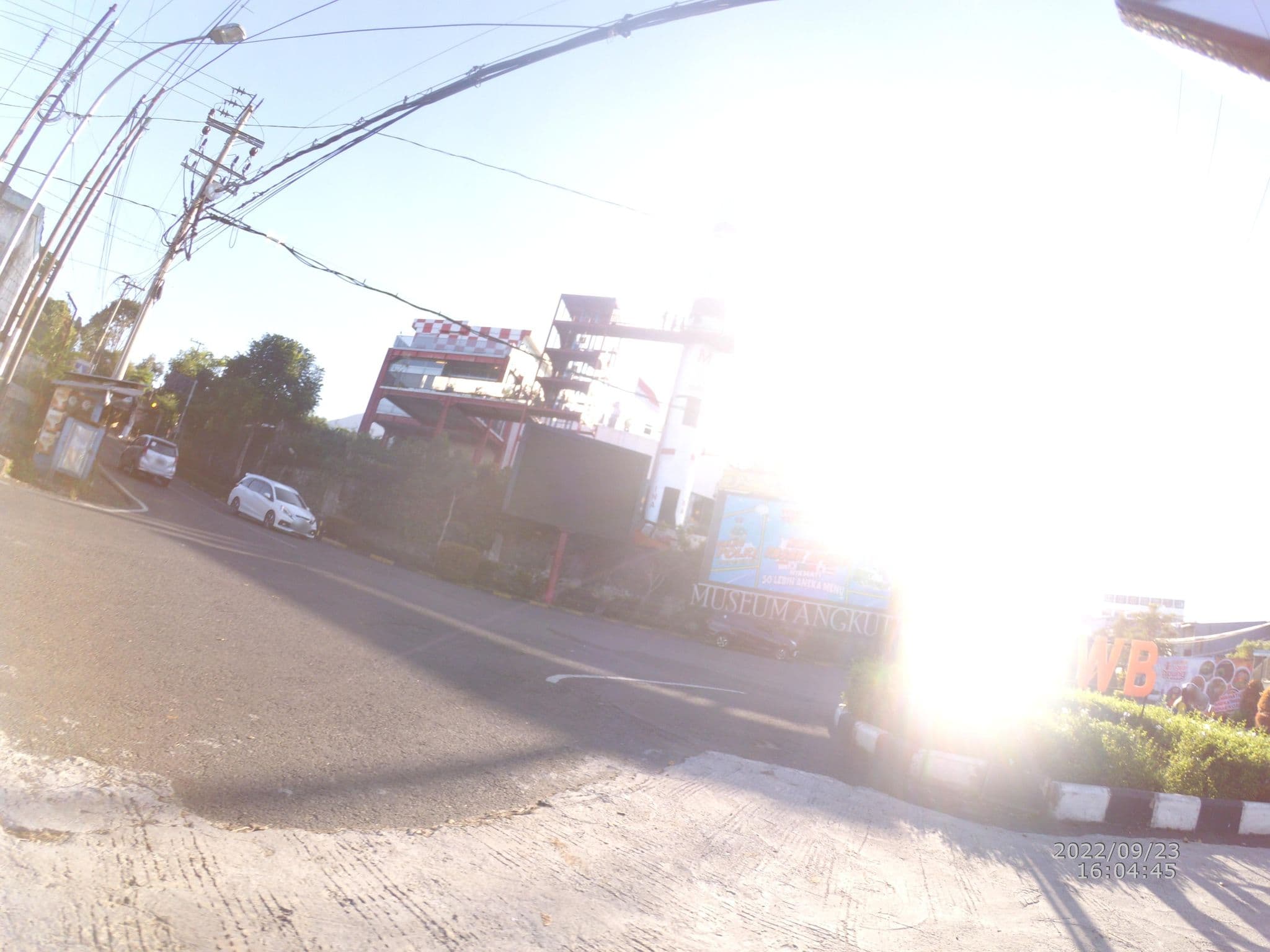 Street view near Villa Lilly, Batu — © maphunter_id (CC BY-SA · Mapillary)