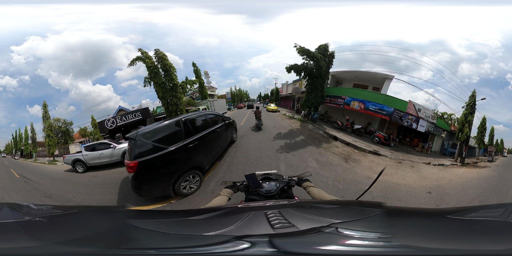 Street view near Hotel Kencana Blora, Cepu — © services_glis (CC BY-SA · Mapillary)