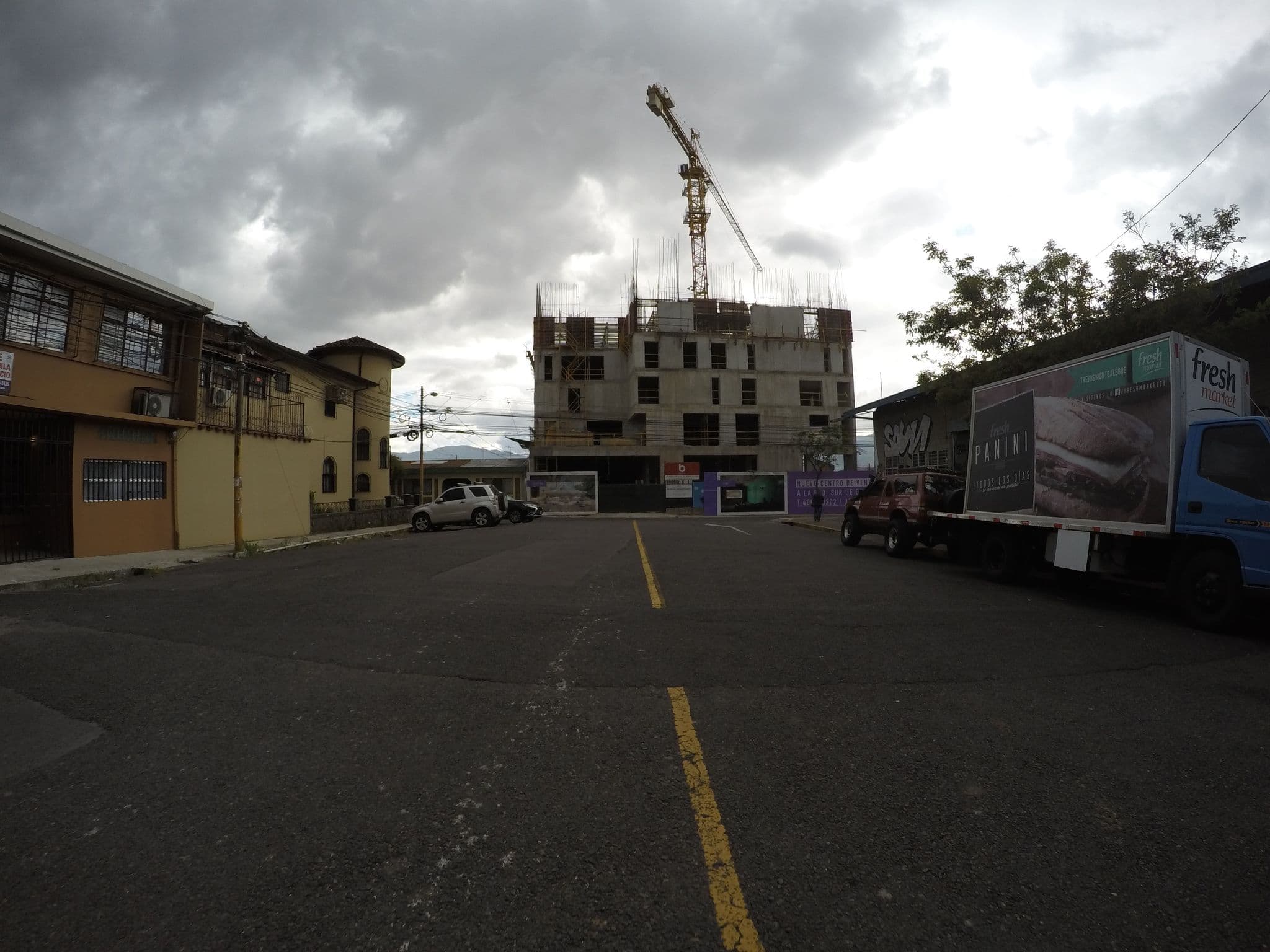 Street view near Abril Hostel, Calle Blancos — © leojimenezcr (CC BY-SA · Mapillary)