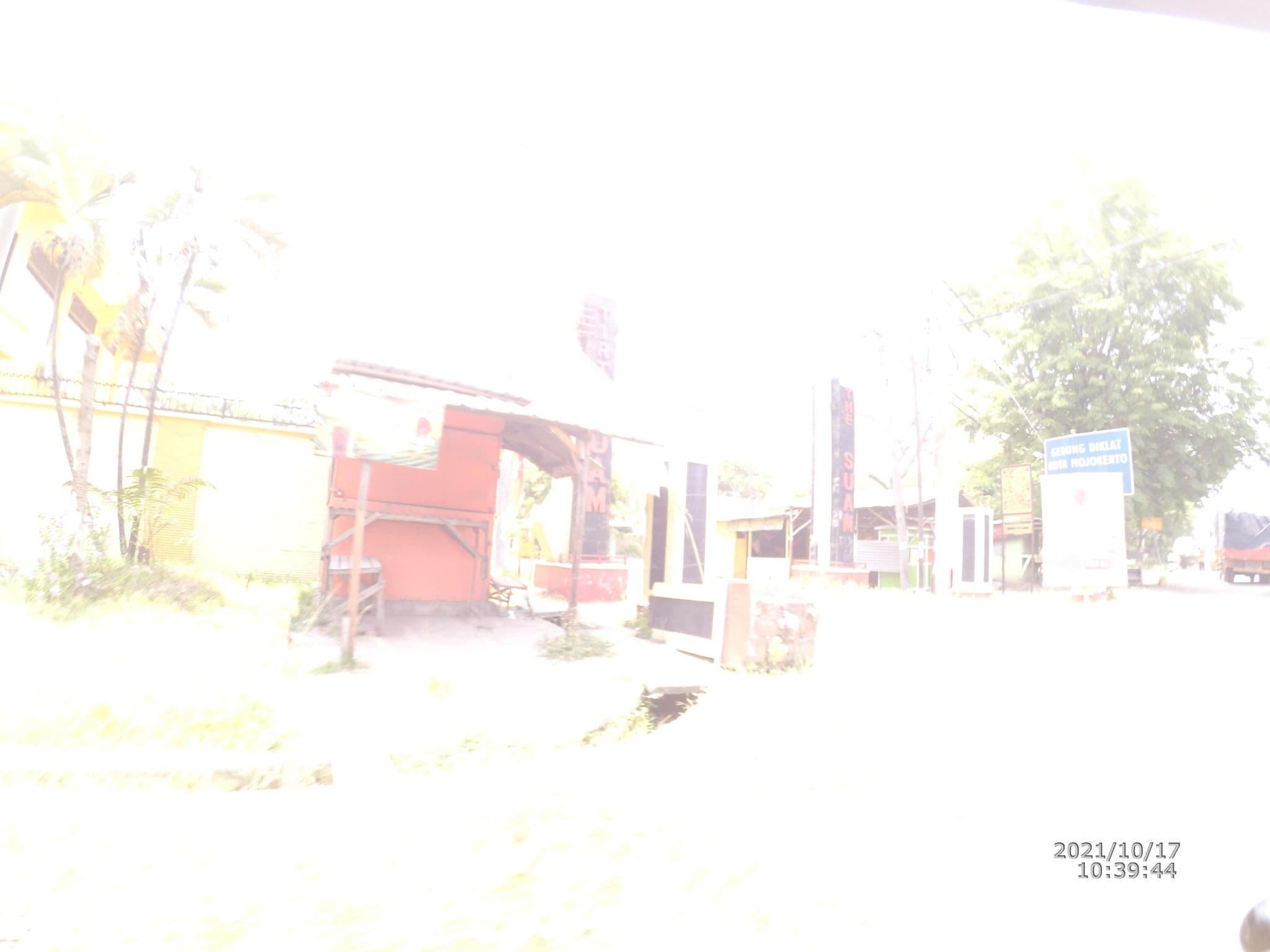 Street view near Hotel Sekar Putih, Mojokerto — © maphunter_id (CC BY-SA · Mapillary)