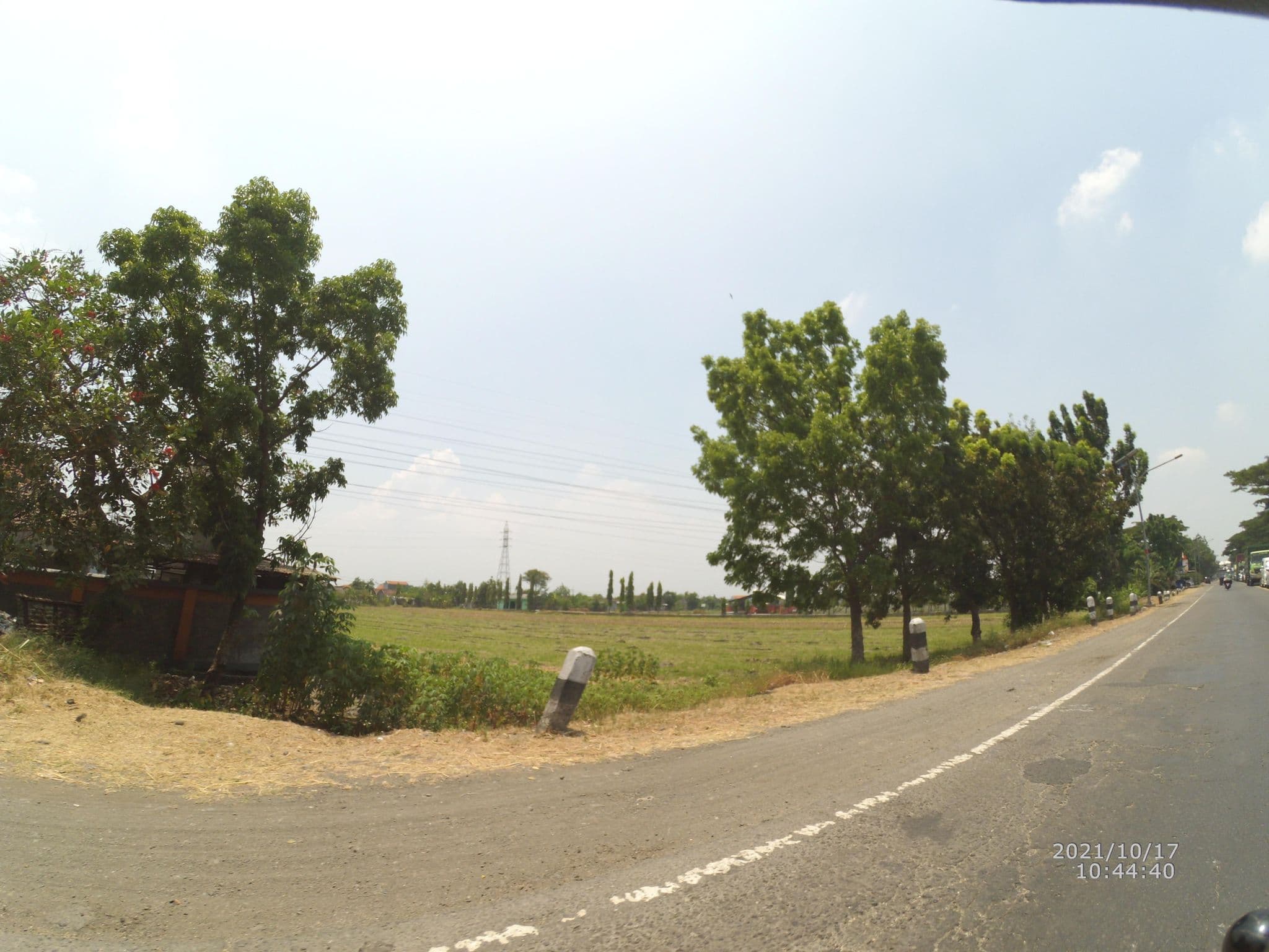 Street view near Hotel Sekar Putih, Mojokerto — © maphunter_id (CC BY-SA · Mapillary)