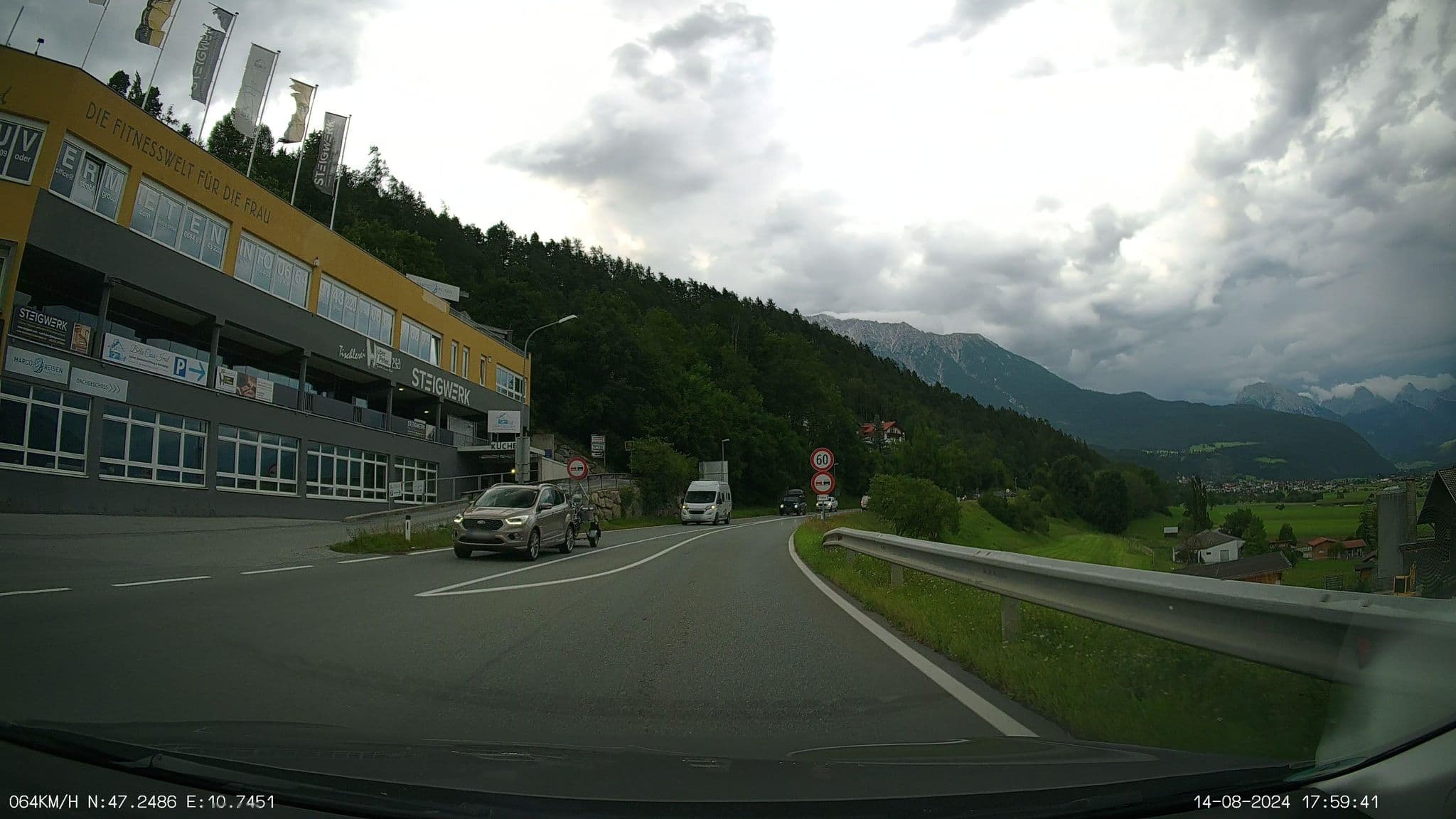 Street view near Ahornweg 29b, Imst — © heetENkoel (CC BY-SA · Mapillary)