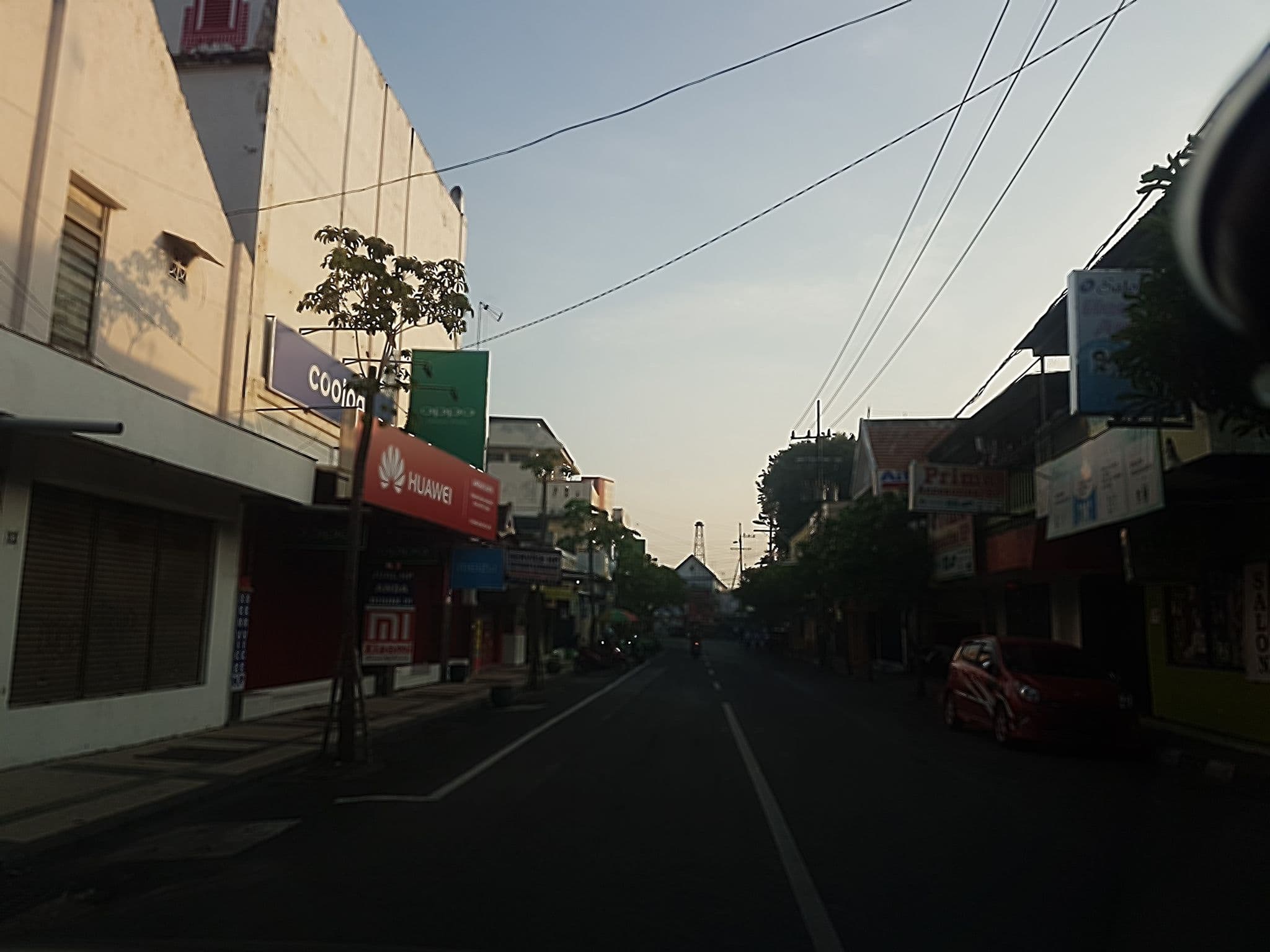 Street view near Hotel Putra jaya, Gresik — © iamrioo (CC BY-SA · Mapillary)