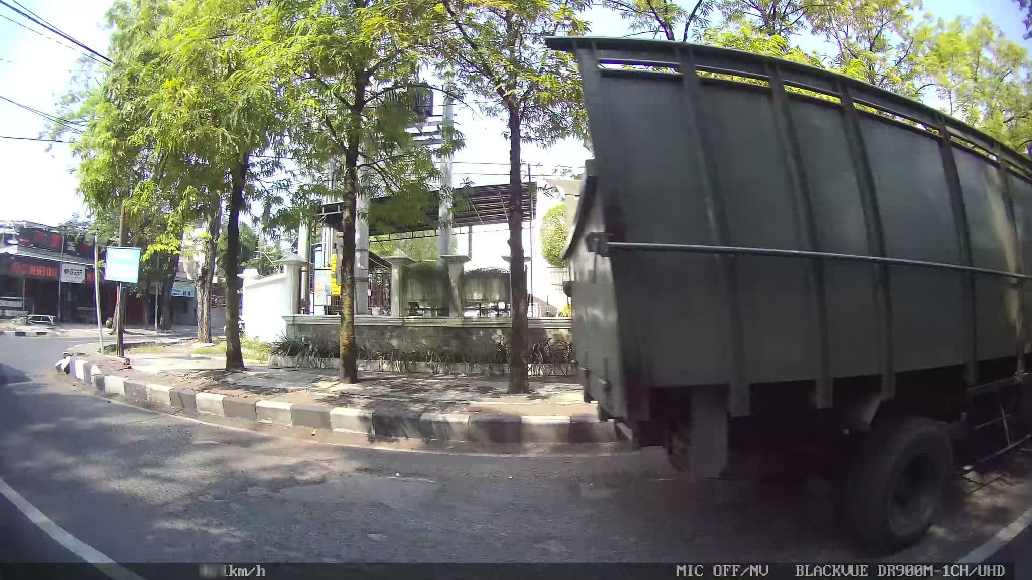 Street view near Kusuma Agrowisata Resort & Convention, Sidoarjo — © kaart_2 (CC BY-SA · Mapillary)