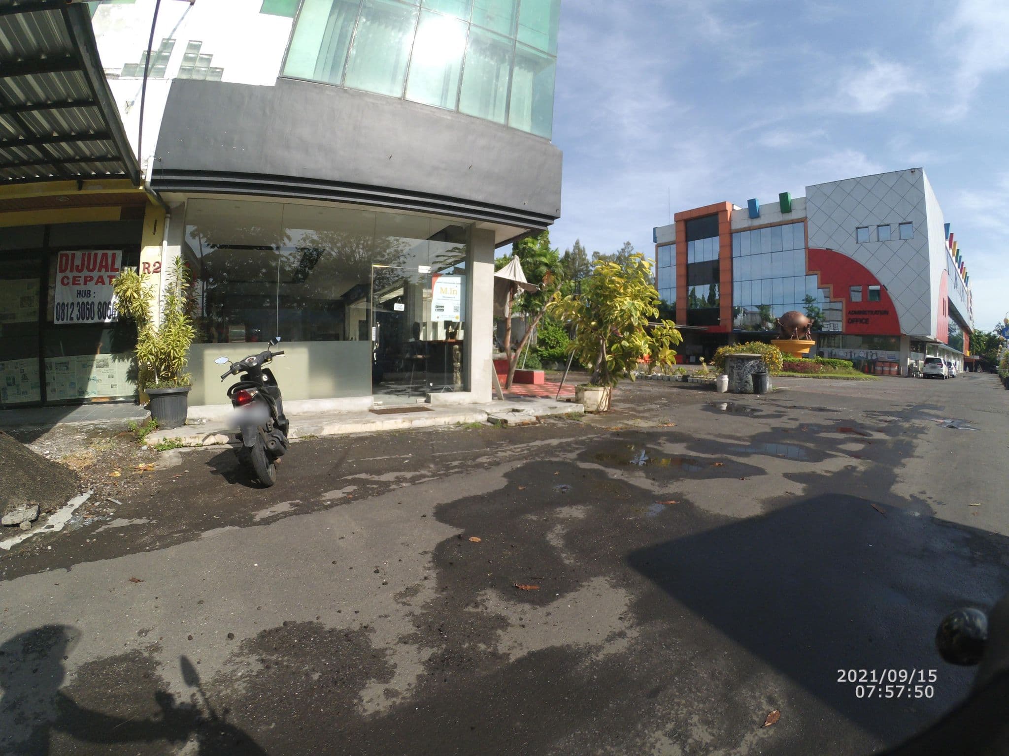 Street view near News Hotel Surabaya, Gedangan — © maphunter_id (CC BY-SA · Mapillary)