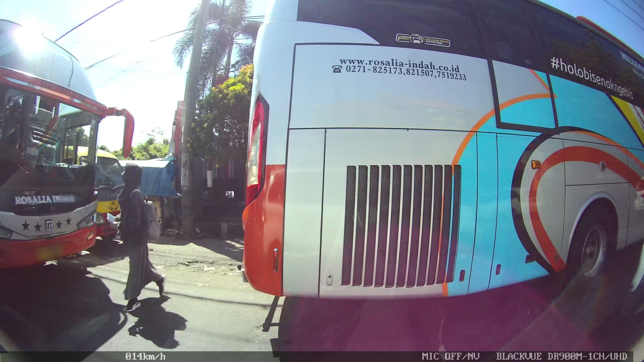 Street view near Hotel Bungurasih, Gedangan — © kaart_2 (CC BY-SA · Mapillary)