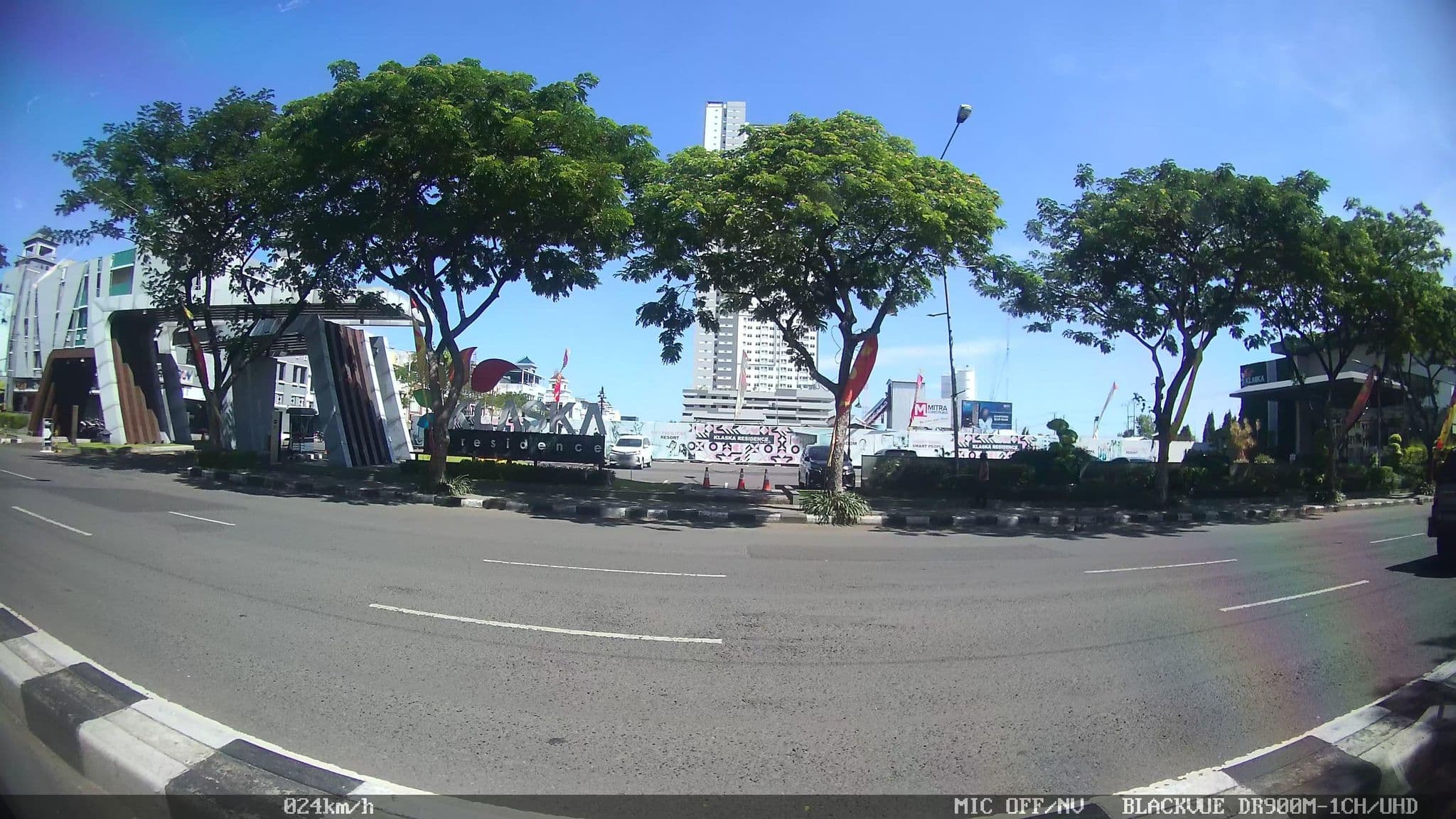 Street view near Ruko mangga dua Gudang Ladaku, Surabaya — © kaart_2 (CC BY-SA · Mapillary)