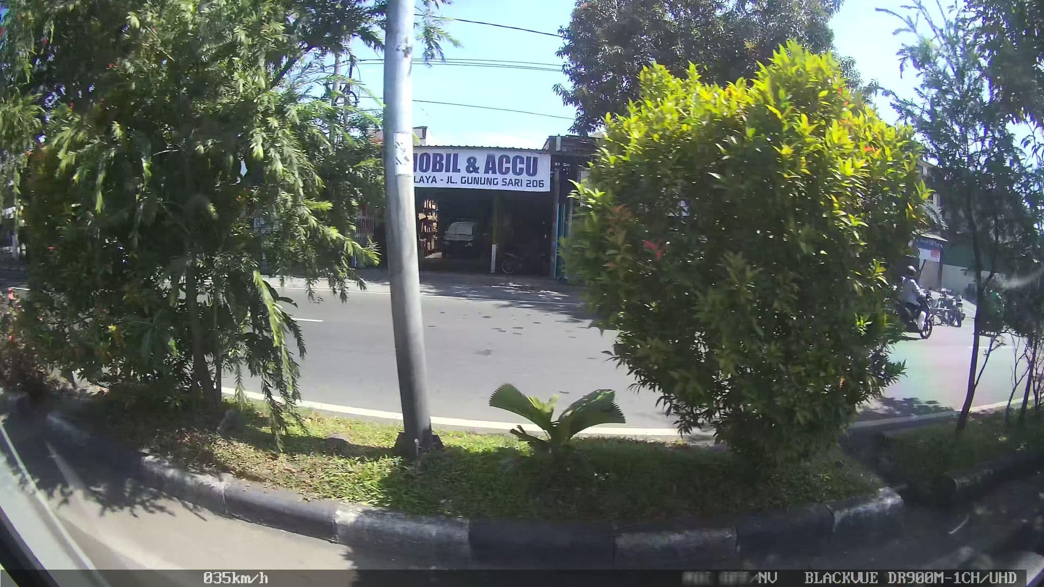 Street view near 204 Homestay, Surabaya — © kaart_2 (CC BY-SA · Mapillary)