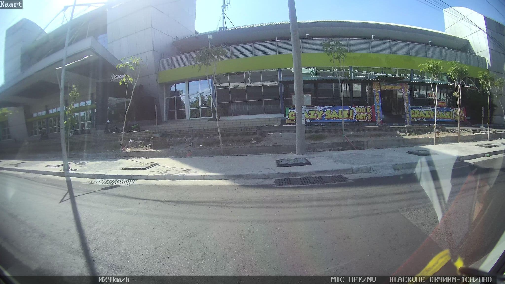 Street view near EiAk's Cottage 3, Surabaya — © kaart_2 (CC BY-SA · Mapillary)