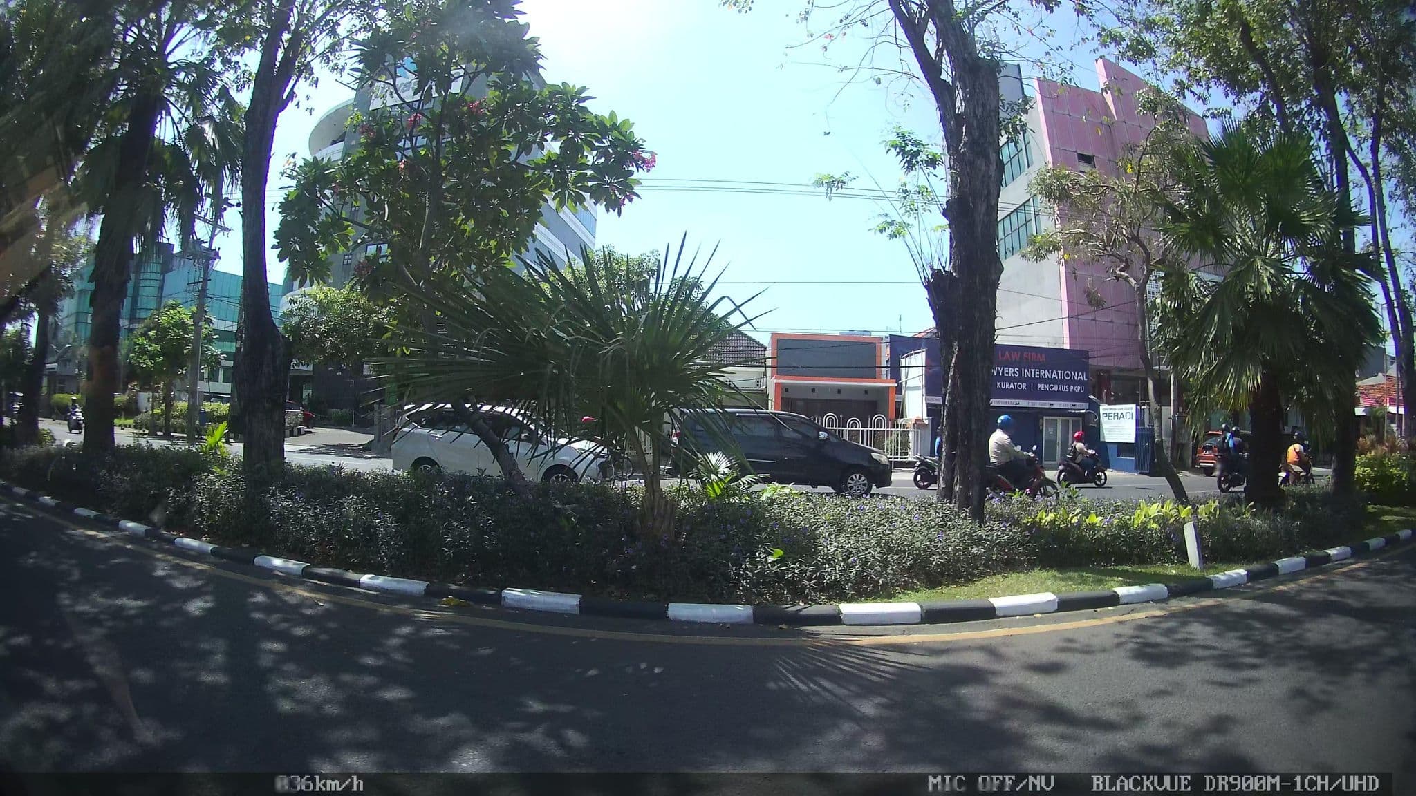 Street view near Budget Hotel, Surabaya — © kaart_2 (CC BY-SA · Mapillary)