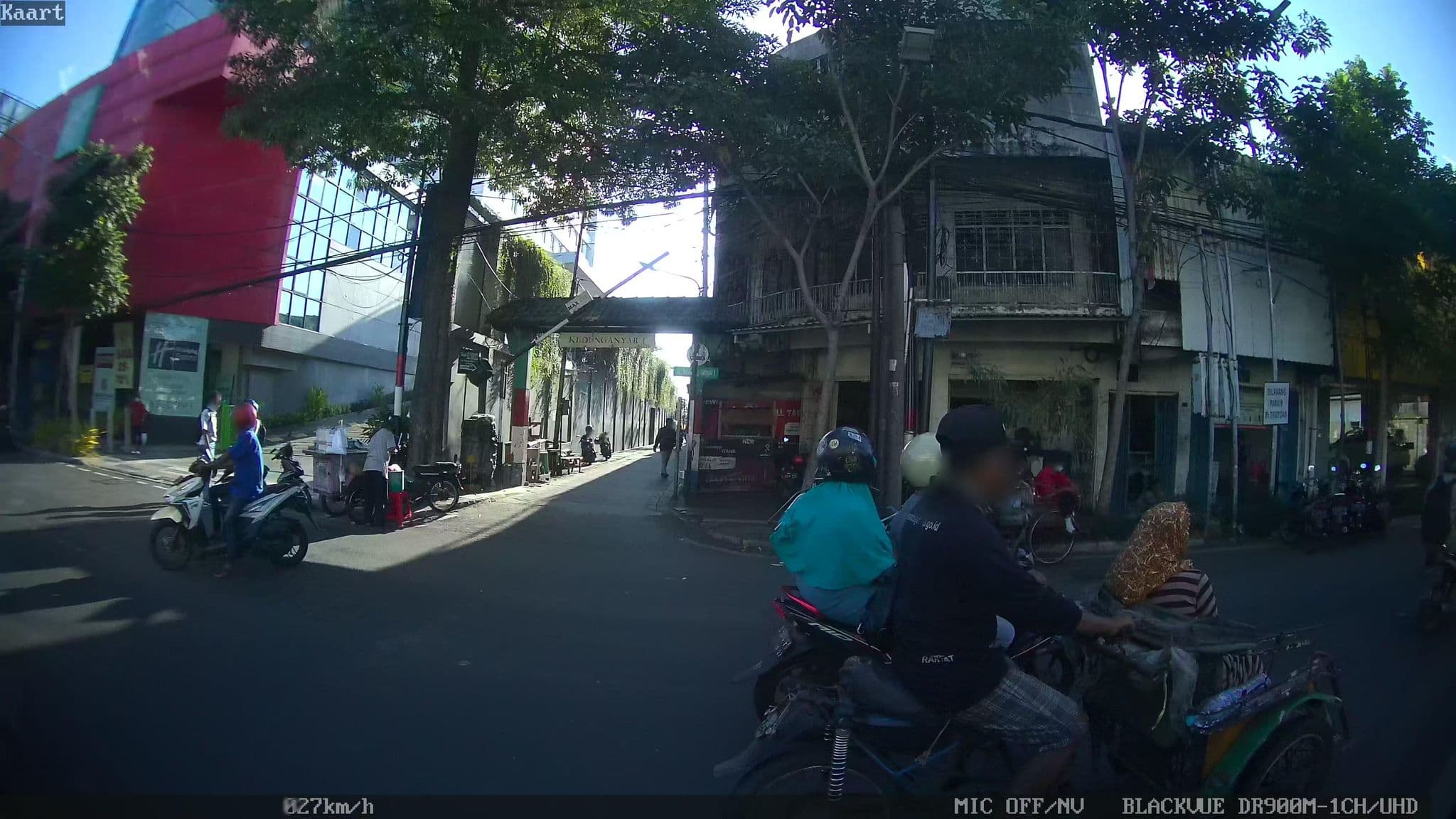 Street view near Holiday Inn Express Surabaya CenterPlaza, Surabaya — © kaart_2 (CC BY-SA · Mapillary)