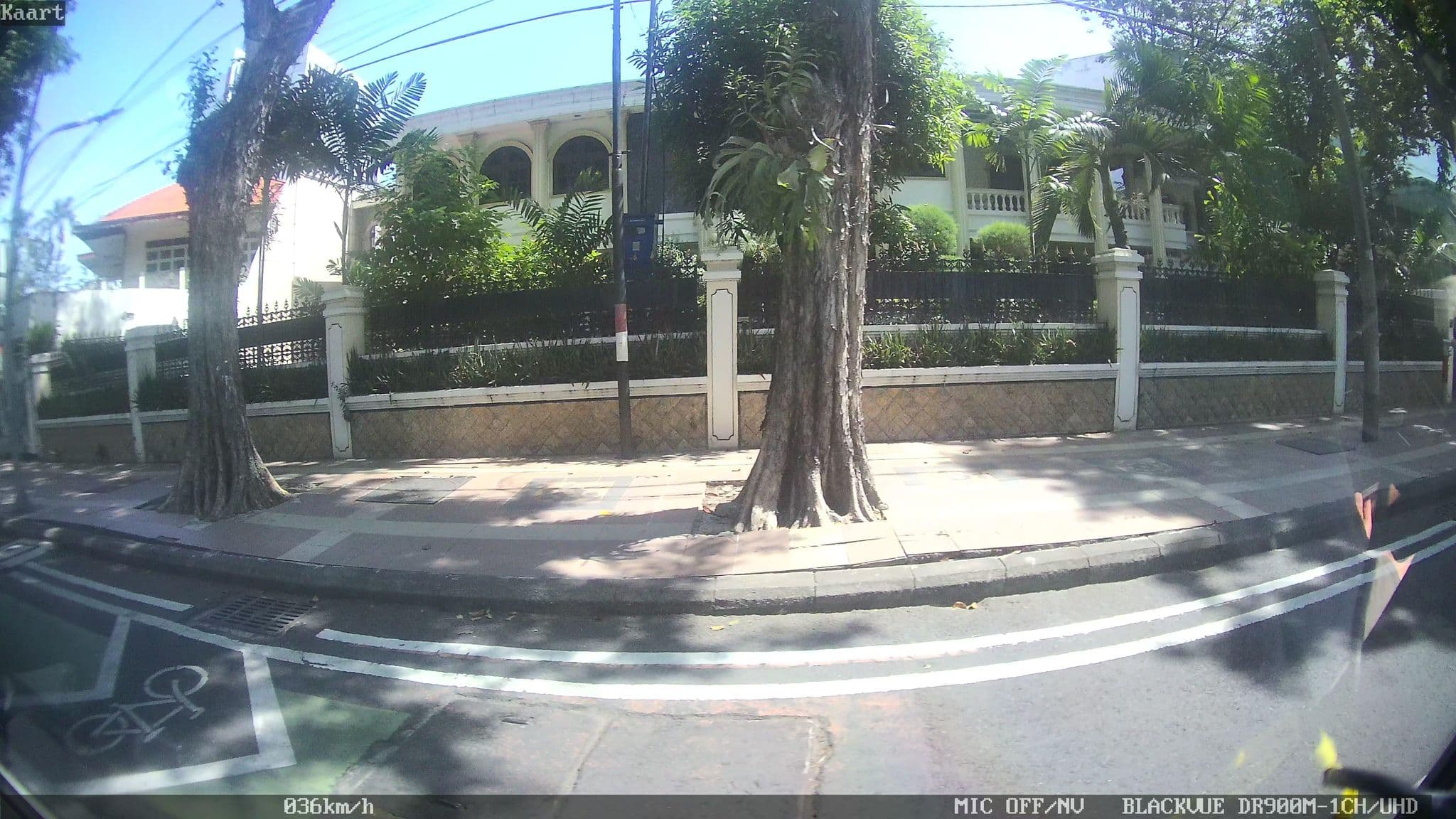 Street view near Room 510, Surabaya — © kaart_2 (CC BY-SA · Mapillary)