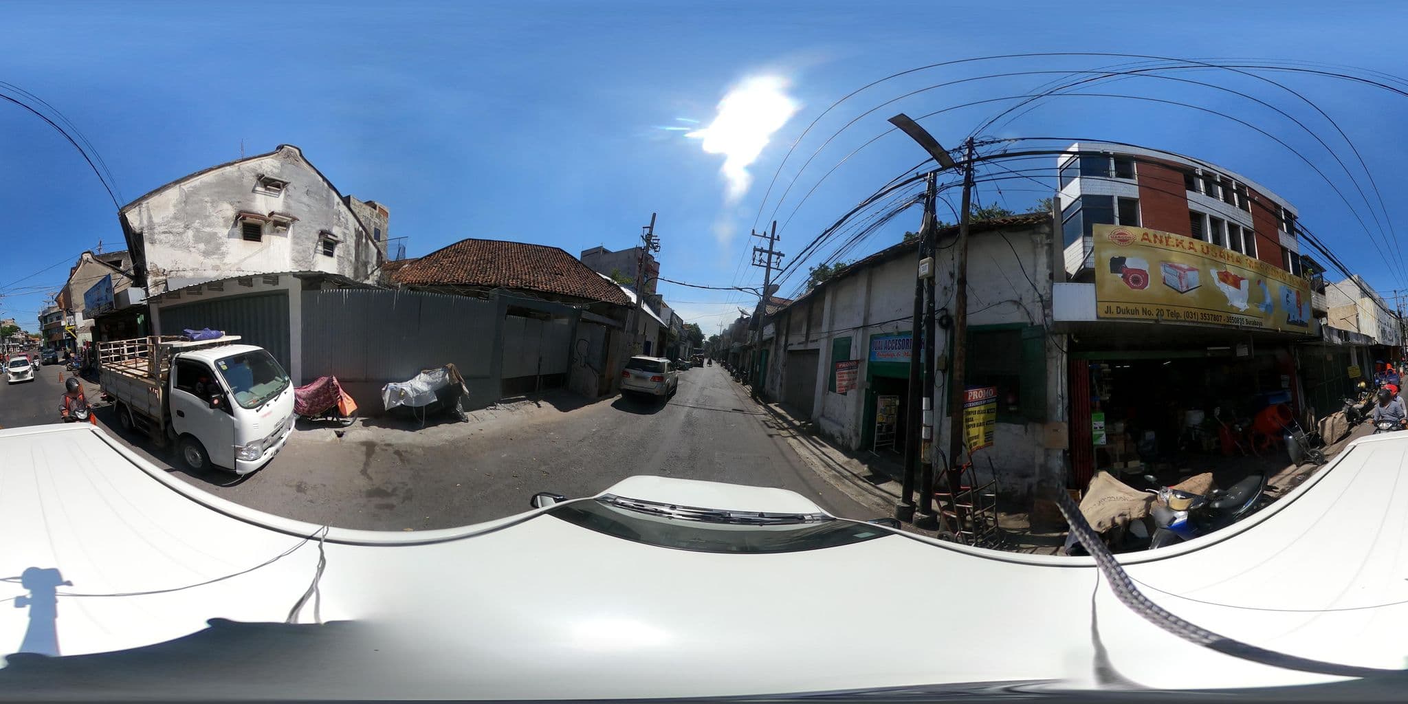 Street view near Irian Hotel, Surabaya — © kaart_360 (CC BY-SA · Mapillary)