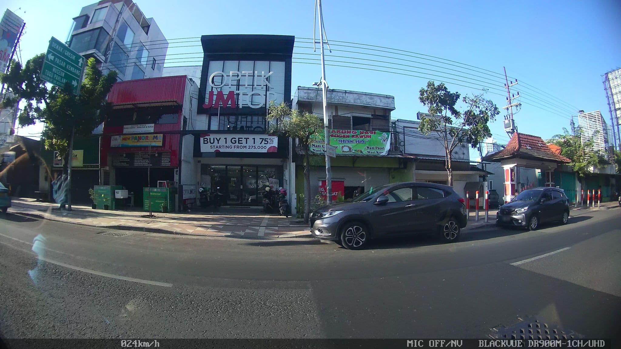 Street view near Floor 21 Sheraton, Surabaya — © kaart_2 (CC BY-SA · Mapillary)