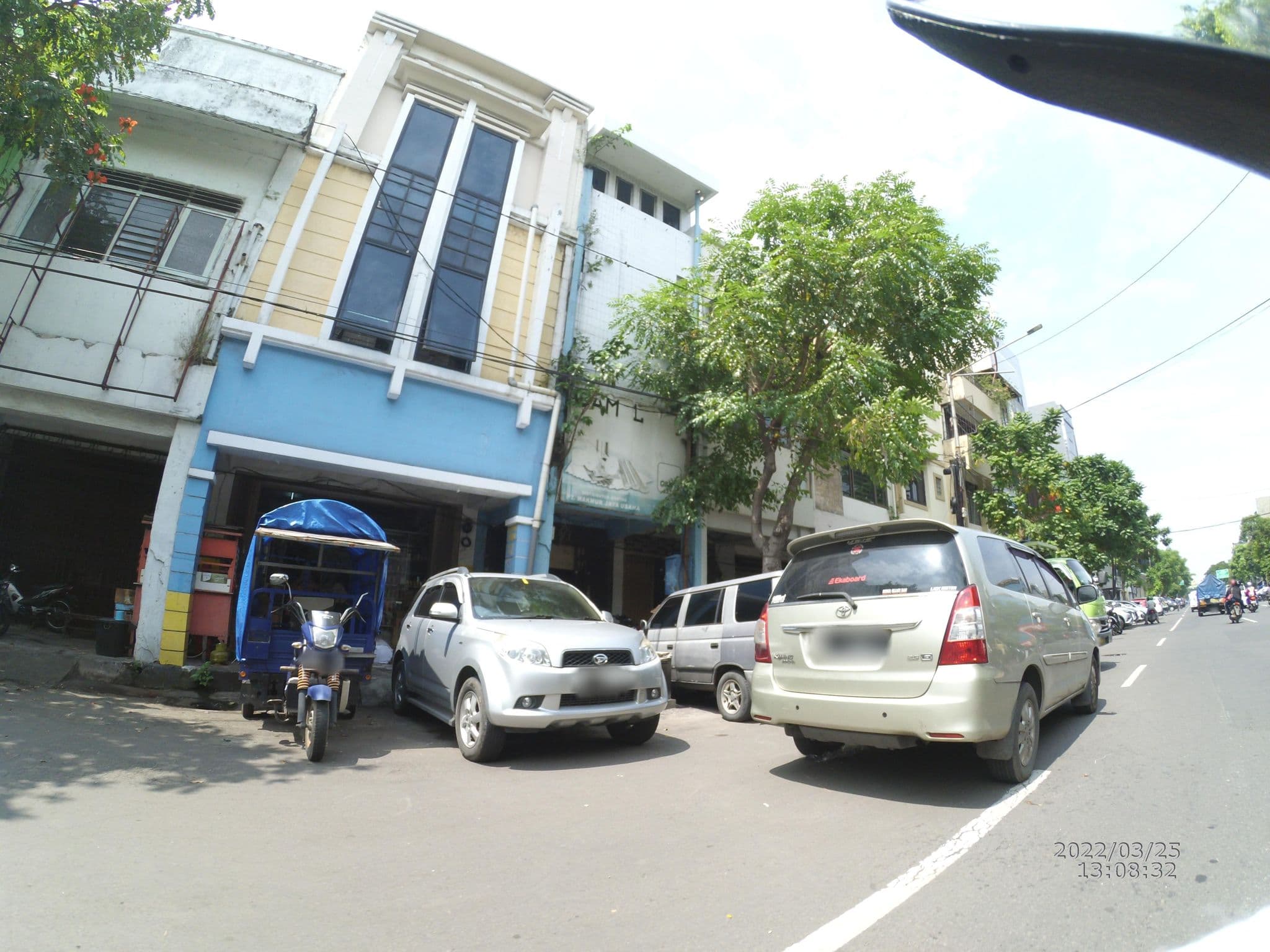 Street view near Dwi Putra Utama CV, Surabaya — © maphunter_id (CC BY-SA · Mapillary)