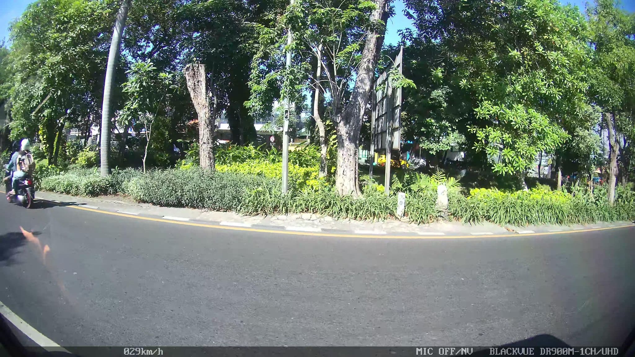 Street view near Hotel Taman Indah, Surabaya — © kaart_2 (CC BY-SA · Mapillary)
