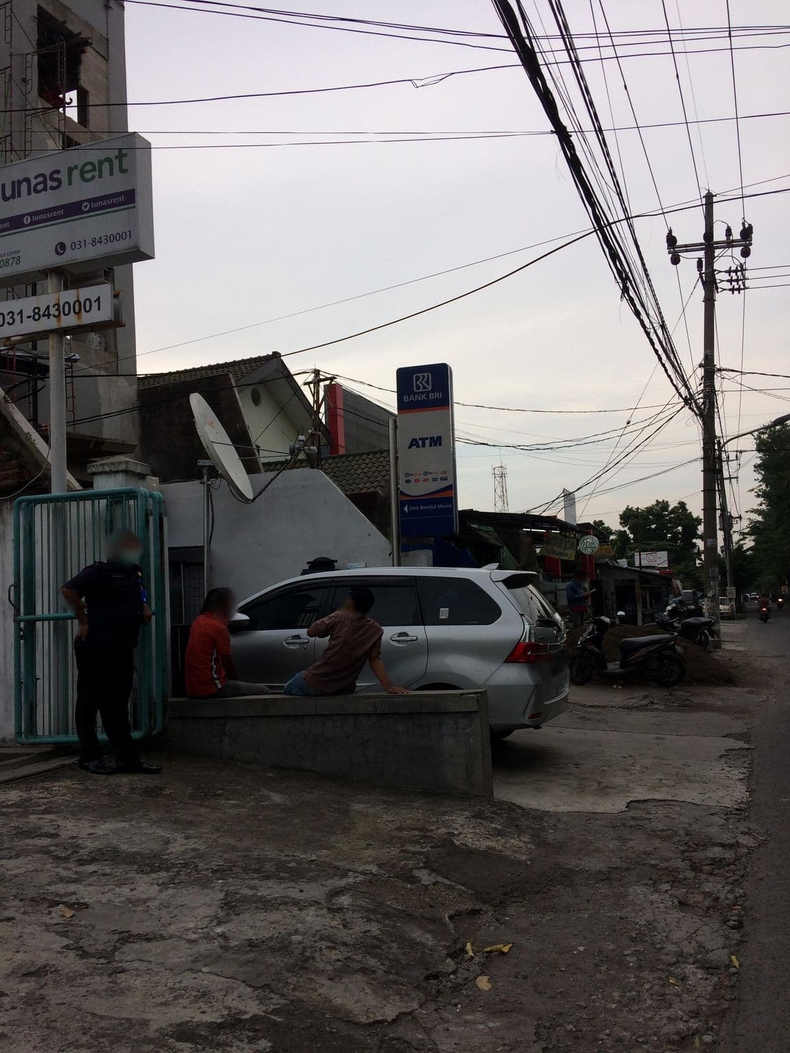 Street view near Aston Inn Jemursari, Surabaya — © maphunter_id (CC BY-SA · Mapillary)