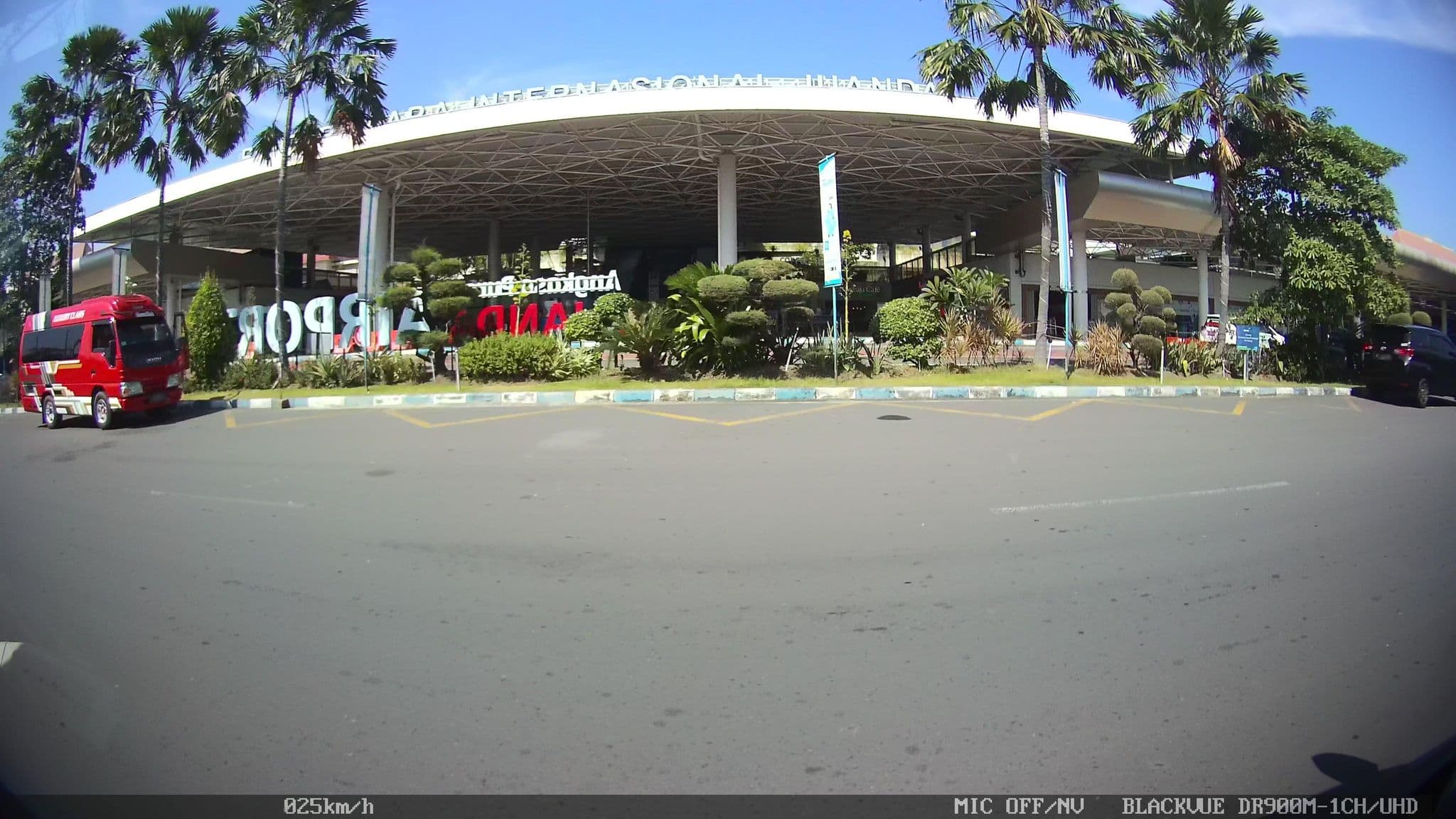 Street view near Ibis Budget Hotel, Gedangan — © kaart_2 (CC BY-SA · Mapillary)