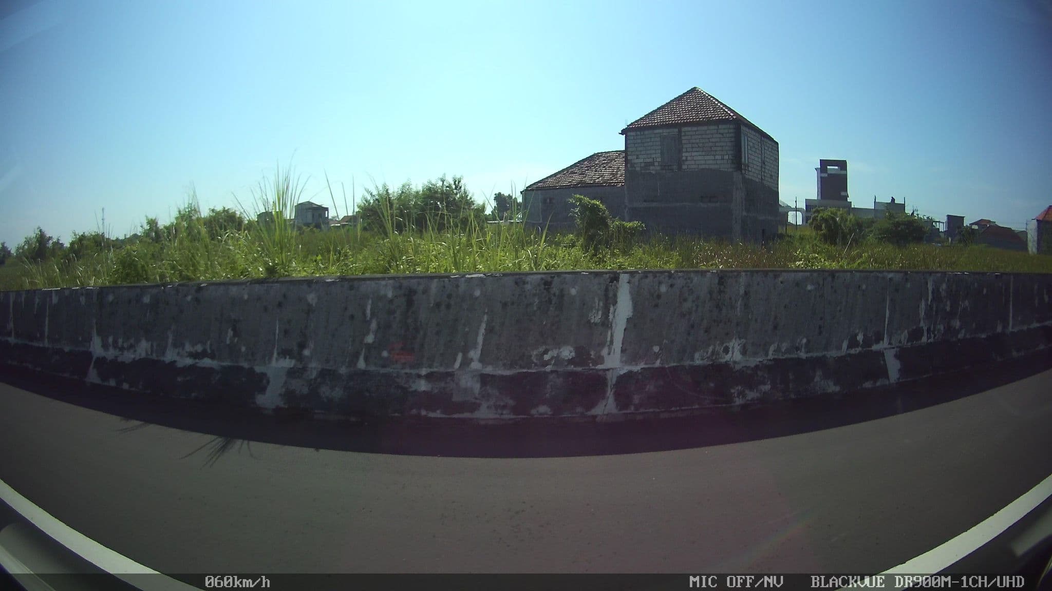 Street view near Yusro Hotel, Gedangan — © kaart_2 (CC BY-SA · Mapillary)