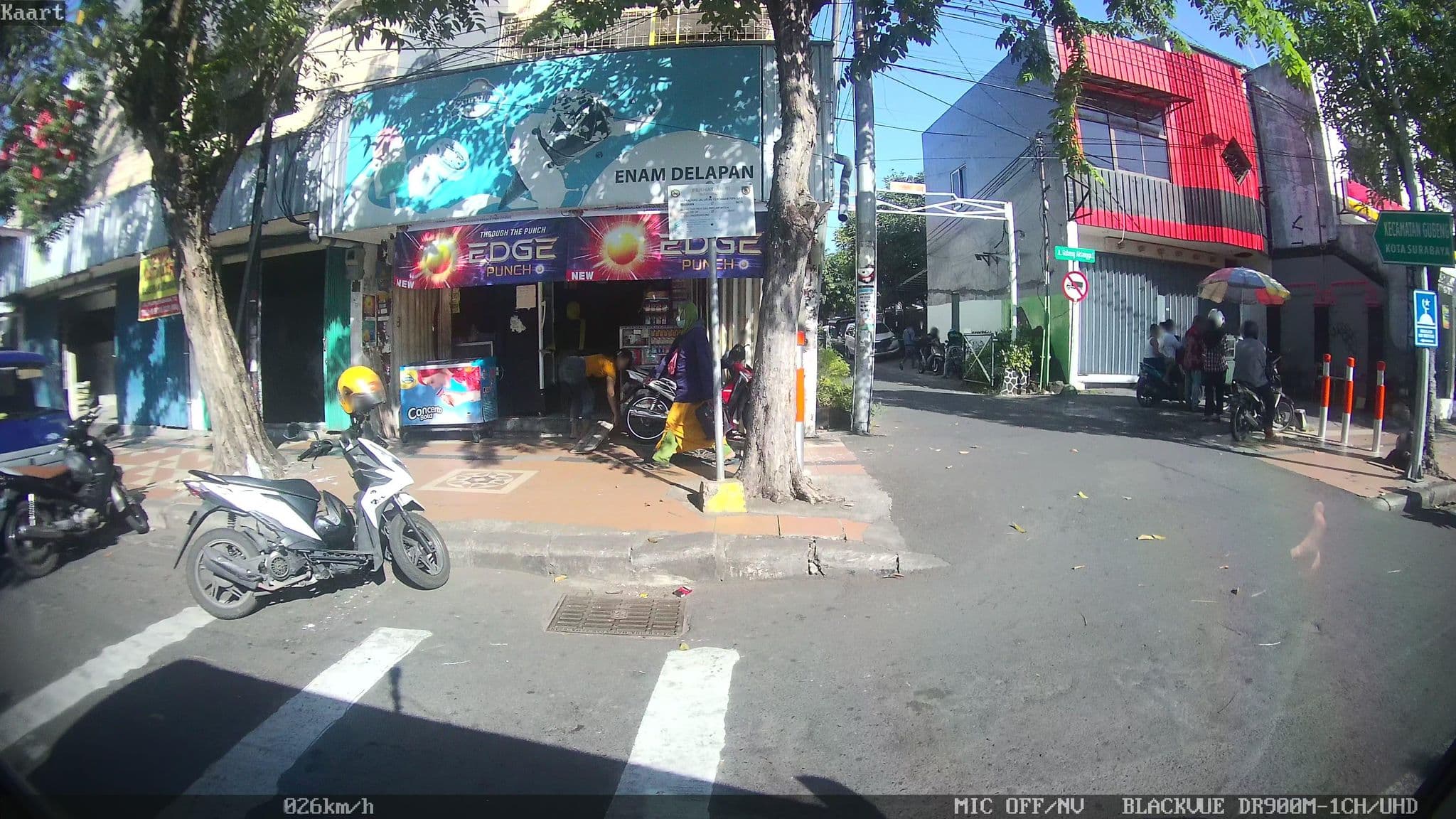 Street view near AnCasa Hotel and Spa, Surabaya — © kaart_2 (CC BY-SA · Mapillary)