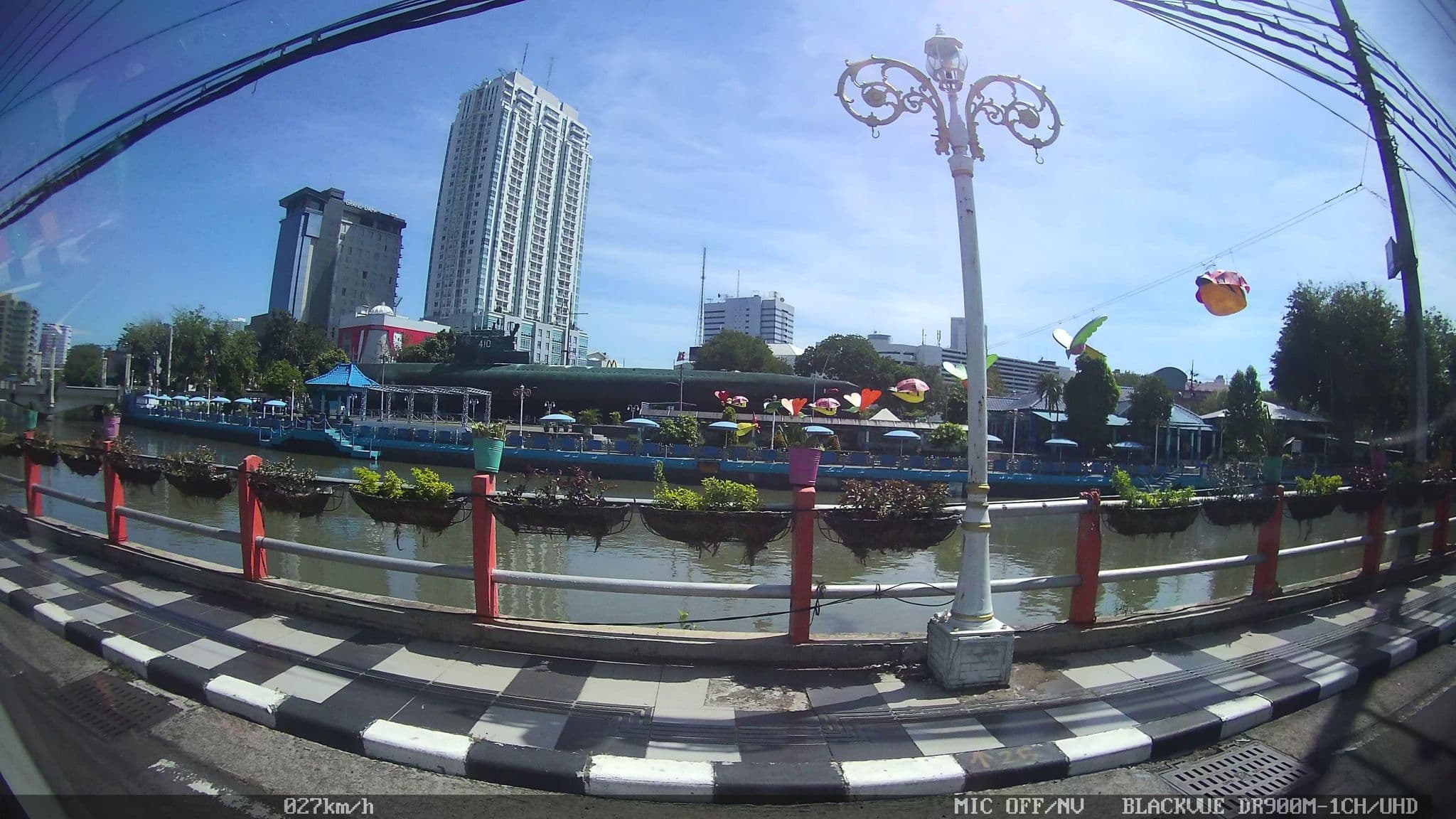 Street view near Hotel Bahtera, Surabaya — © kaart_2 (CC BY-SA · Mapillary)
