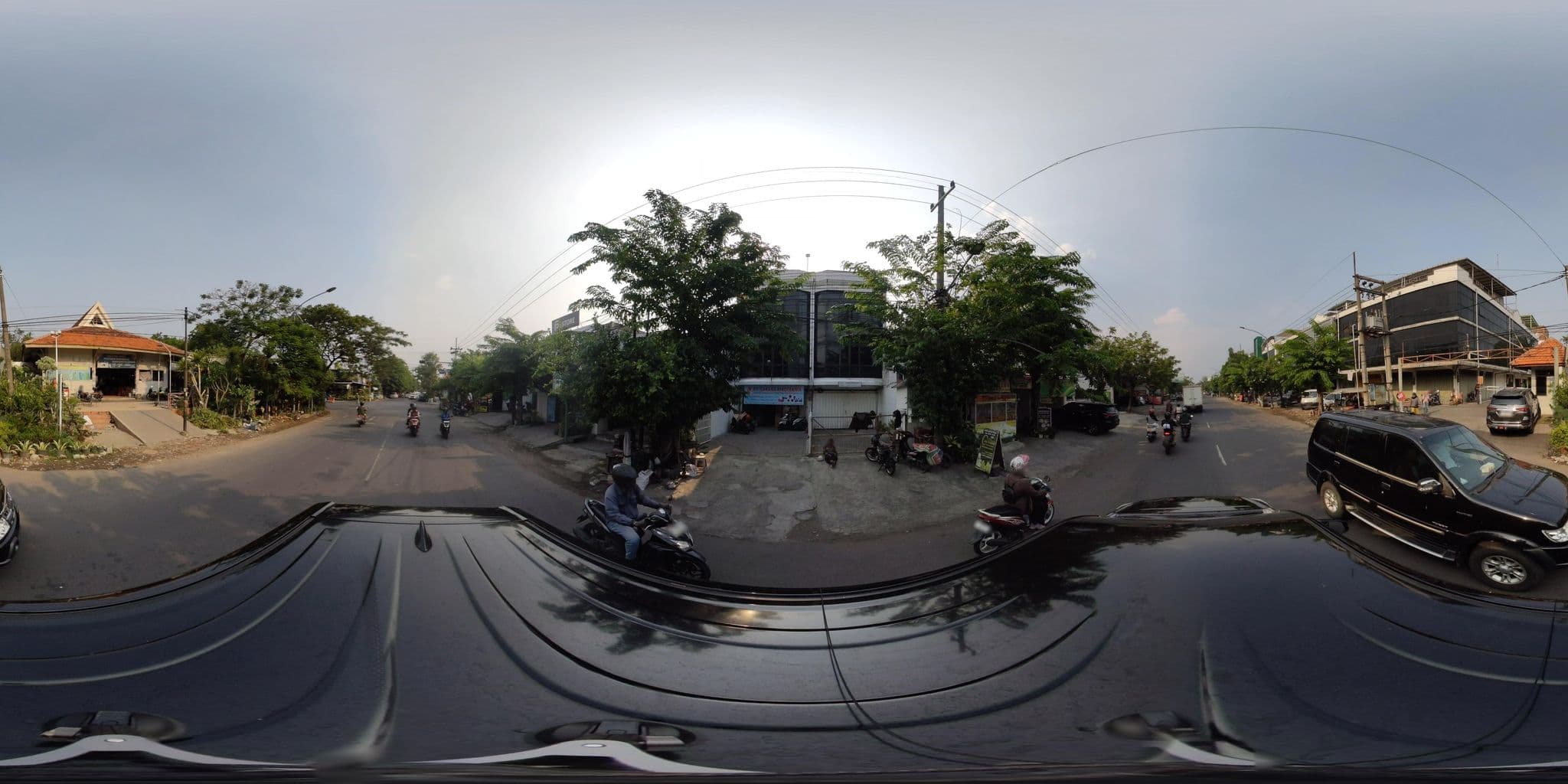 Street view near Sonny Hotel, Surabaya — © danbjoseph (CC BY-SA · Mapillary)