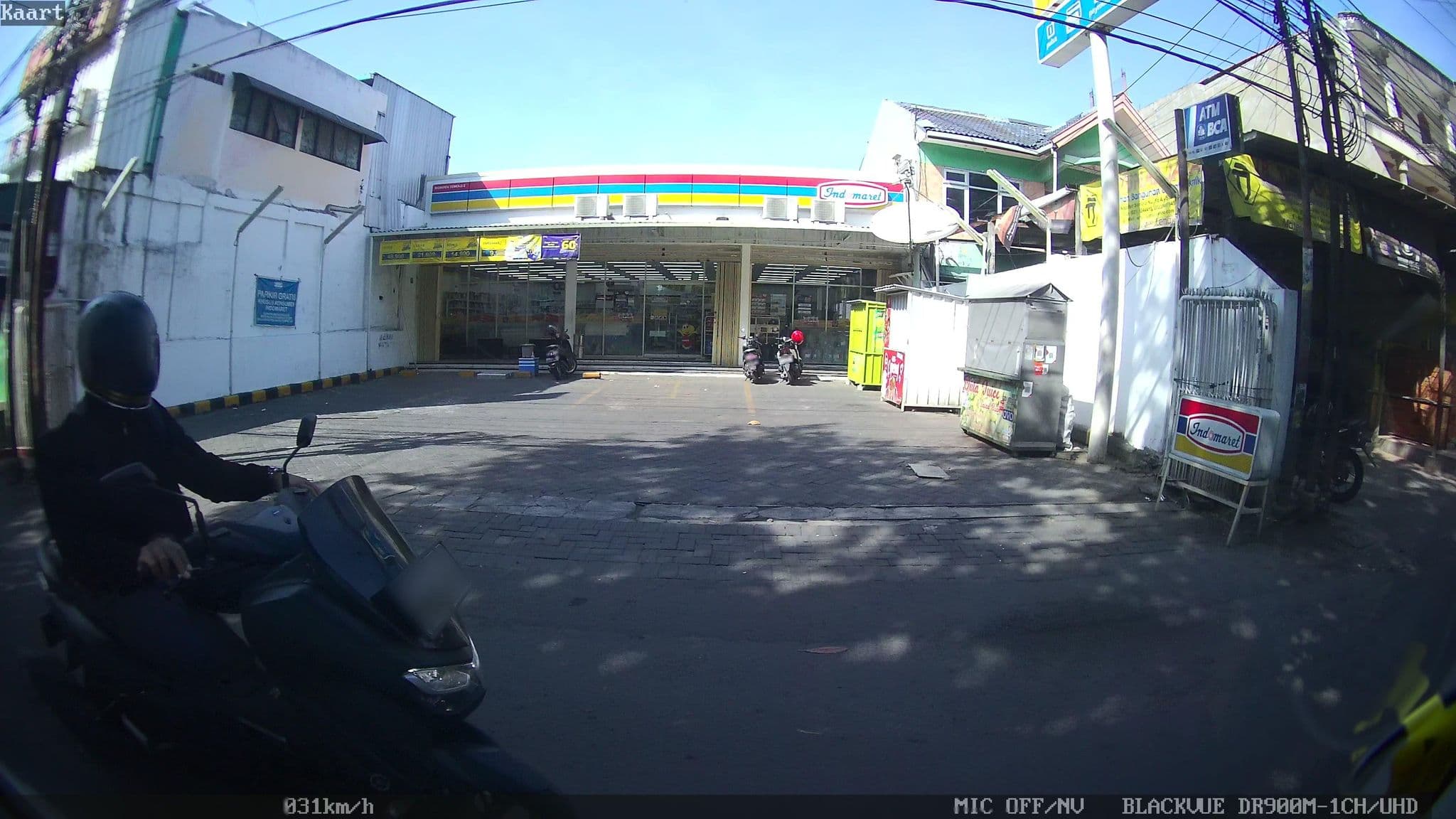 Street view near Kos Kosan 85, Surabaya — © kaart_2 (CC BY-SA · Mapillary)