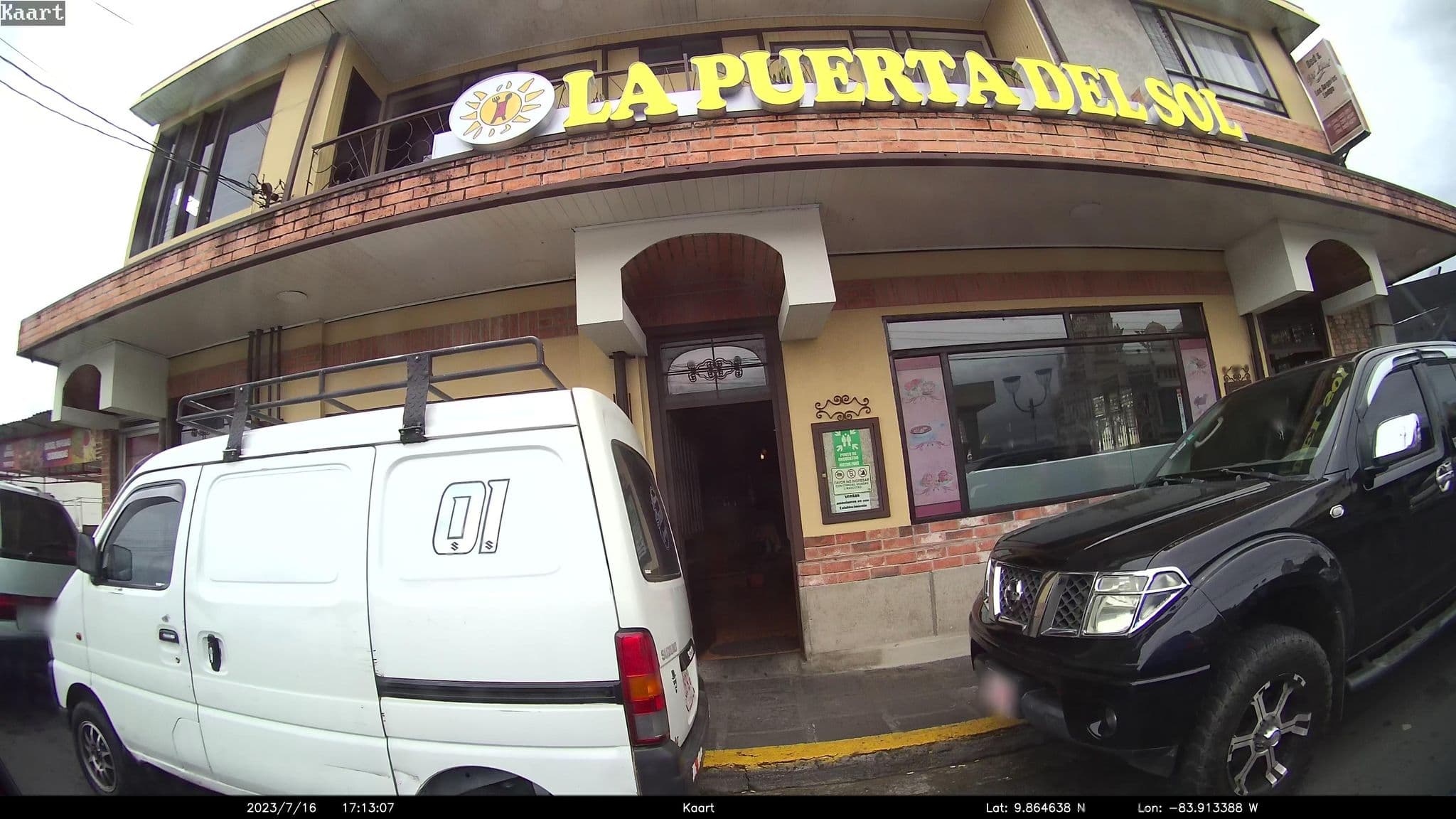 Street view near Casa Mora B&b, Cartago — © kaart_2 (CC BY-SA · Mapillary)