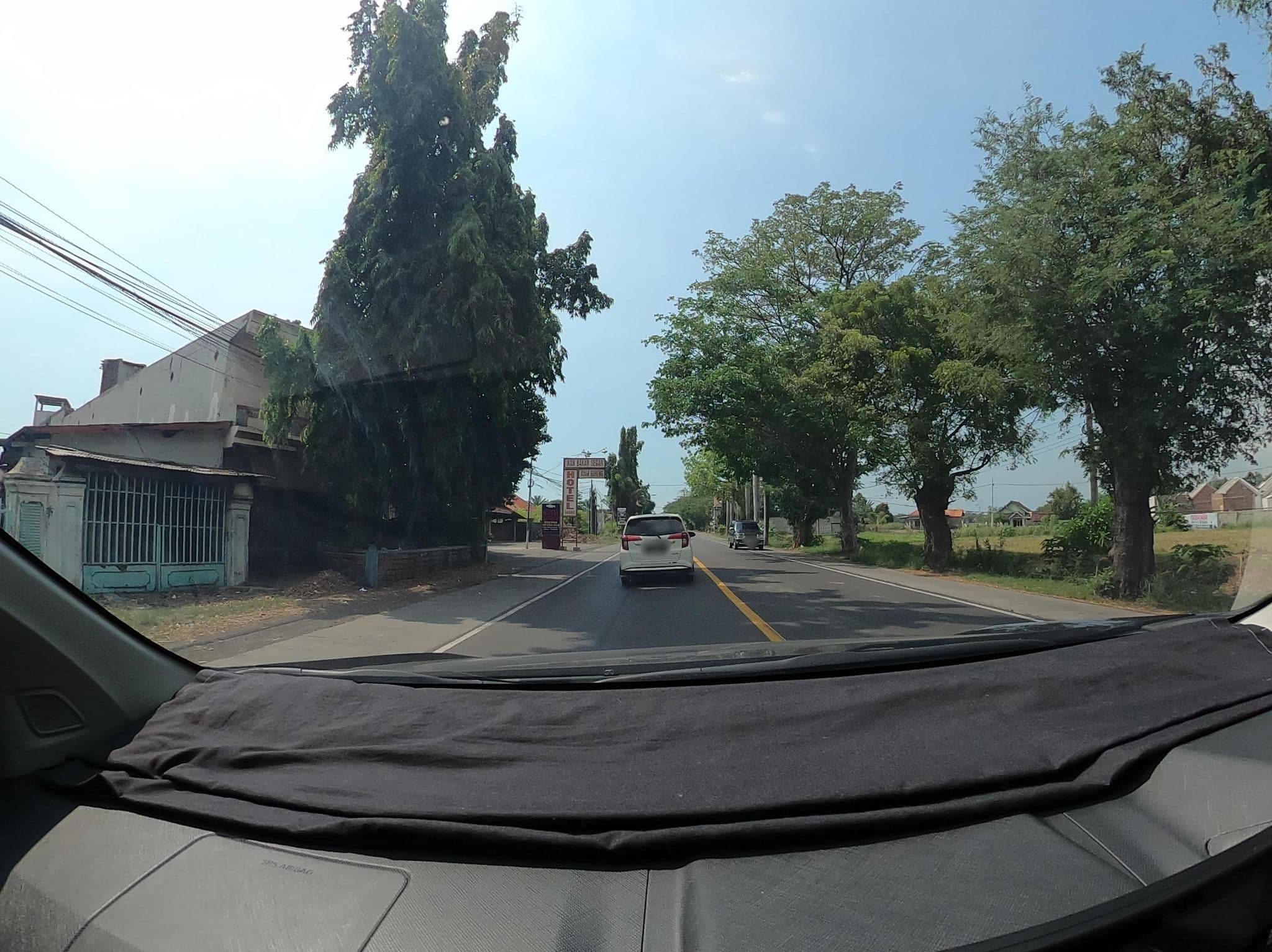Street view near Hotel Saragih, Kraksaan — © Kaart_Local (CC BY-SA · Mapillary)