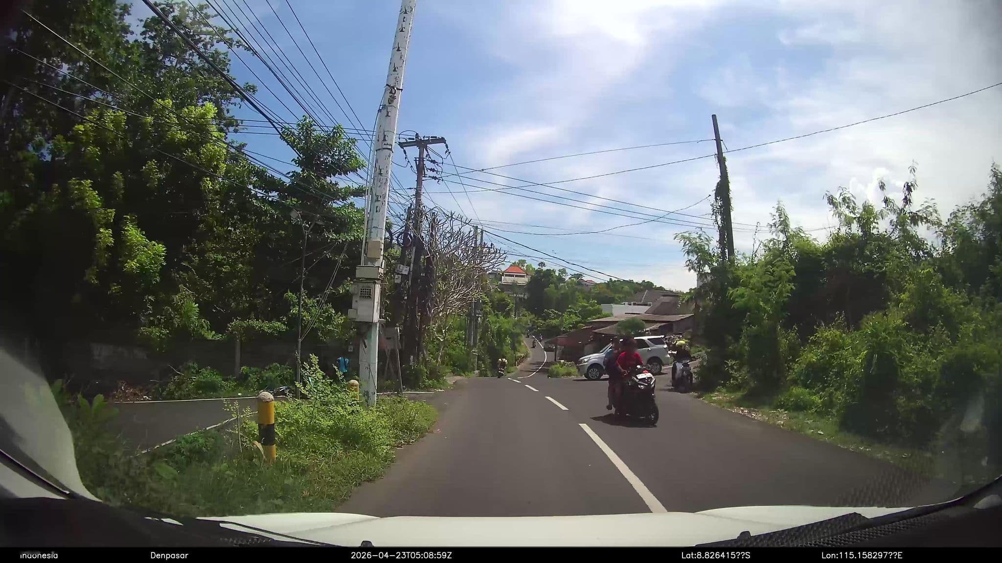 Street view near Puri Bendesa Villa, Resort & Spa - Ungasan Bali, Jimbaran — © Kaart---360 (CC BY-SA · Mapillary)