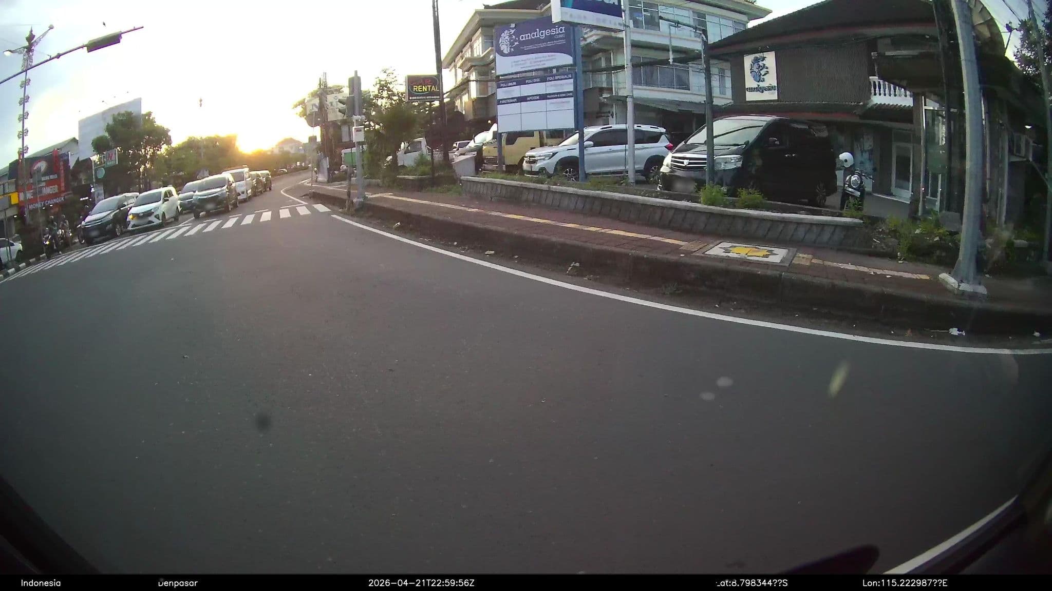 Street view near Villa Bualu, Nusa Dua — © Kaart---360 (CC BY-SA · Mapillary)