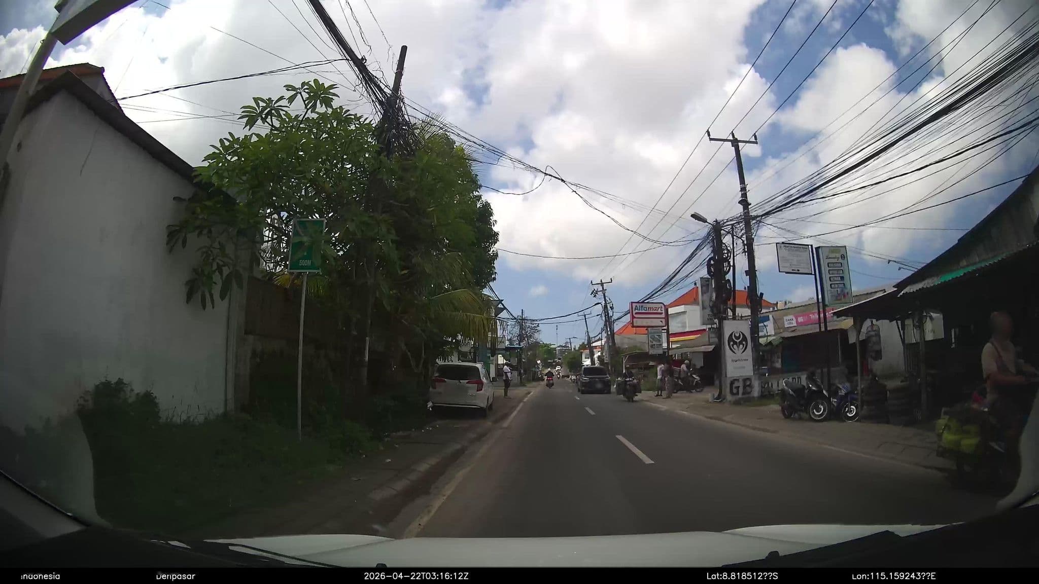 Street view near Airy Jimbaran Songnipi 8 Bali, Jimbaran — © Kaart---FRONT (CC BY-SA · Mapillary)