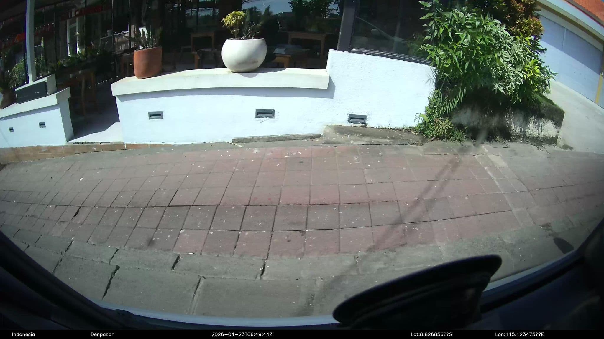 Street view near Uluwatu Backpackers, Jimbaran — © Kaart---360 (CC BY-SA · Mapillary)