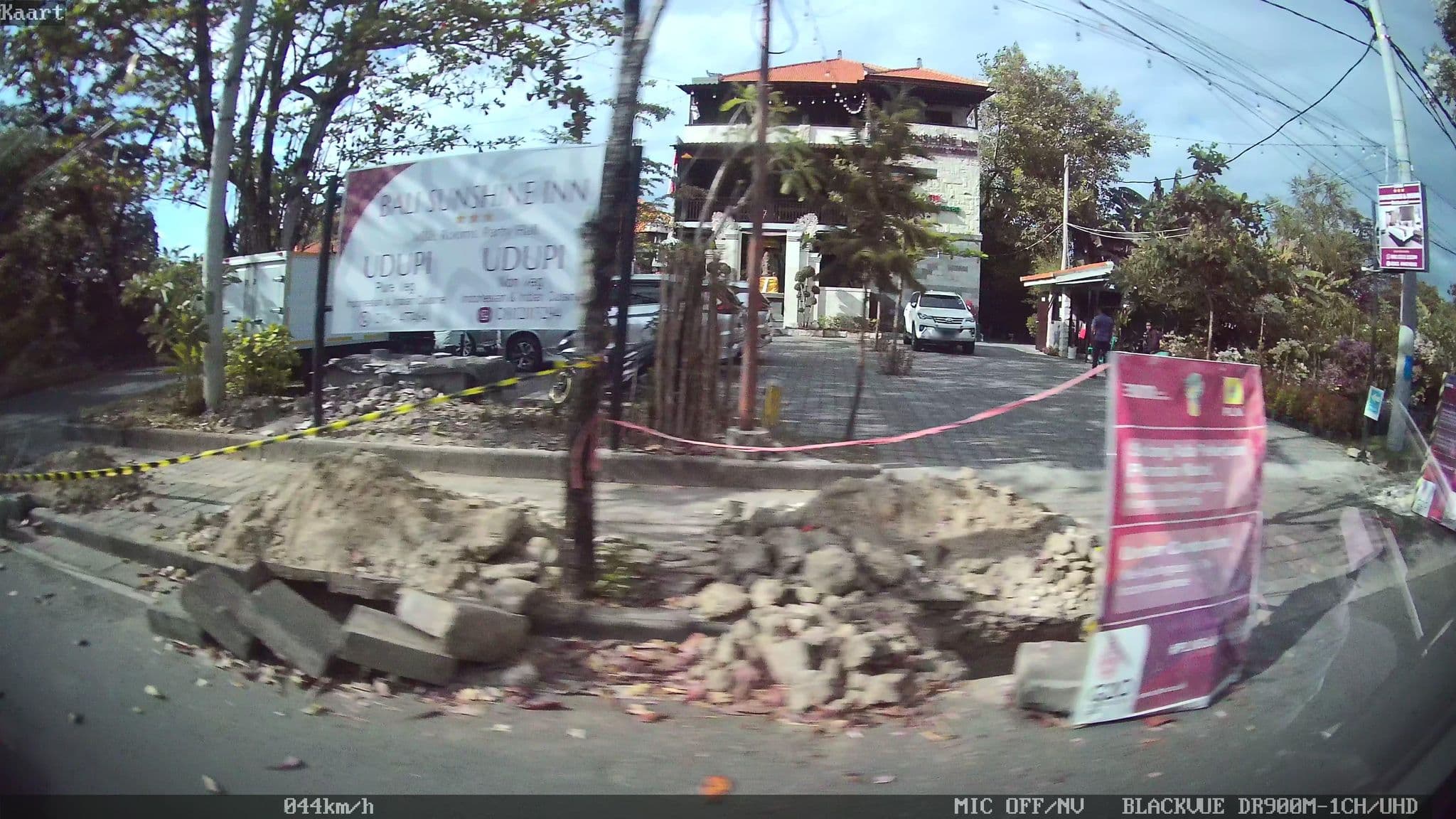 Street view near Bali Sunshine, Nusa Dua — © kaart_2 (CC BY-SA · Mapillary)