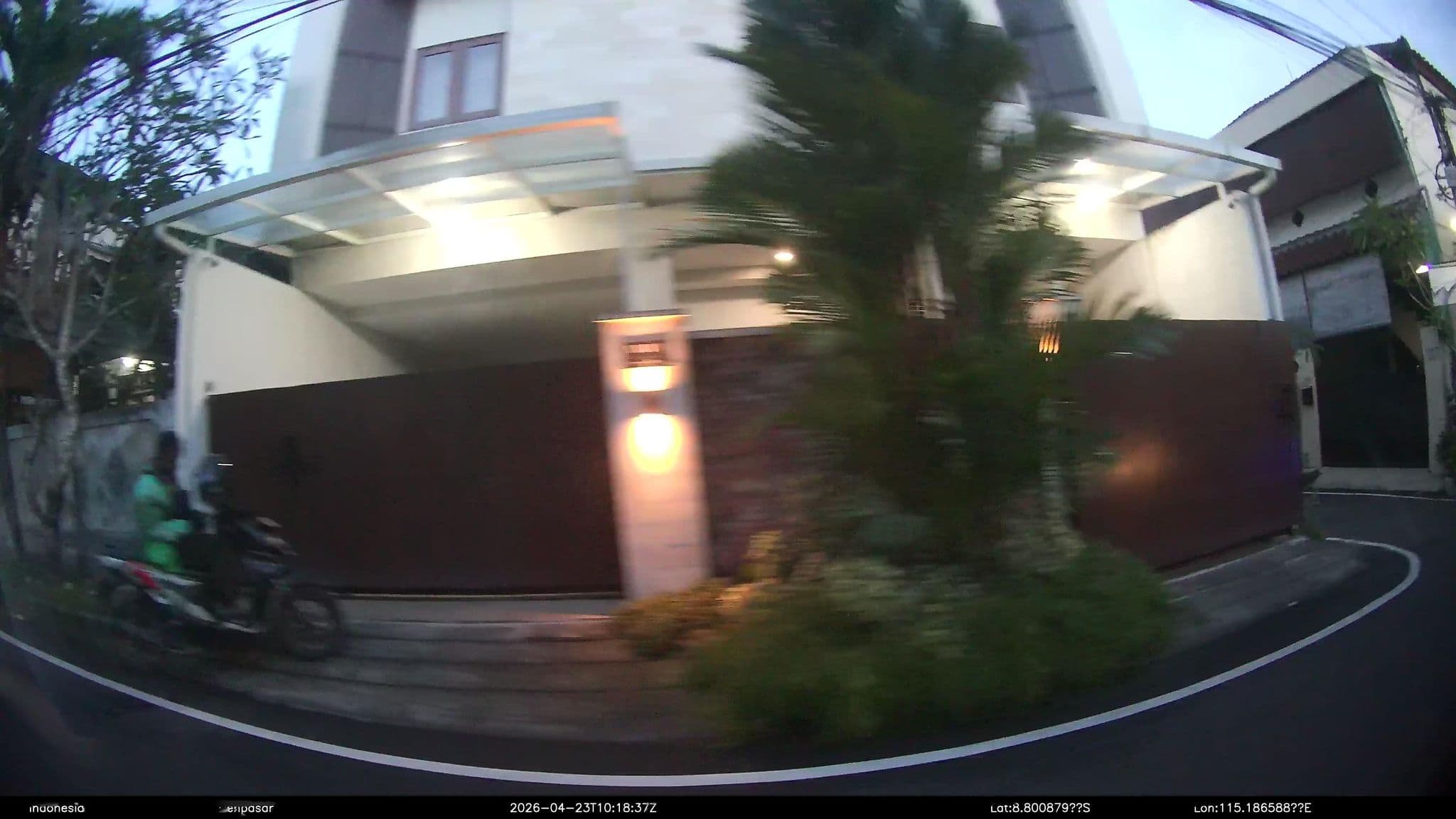 Street view near Aunty's House, Jimbaran — © Kaart---RIGHT (CC BY-SA · Mapillary)