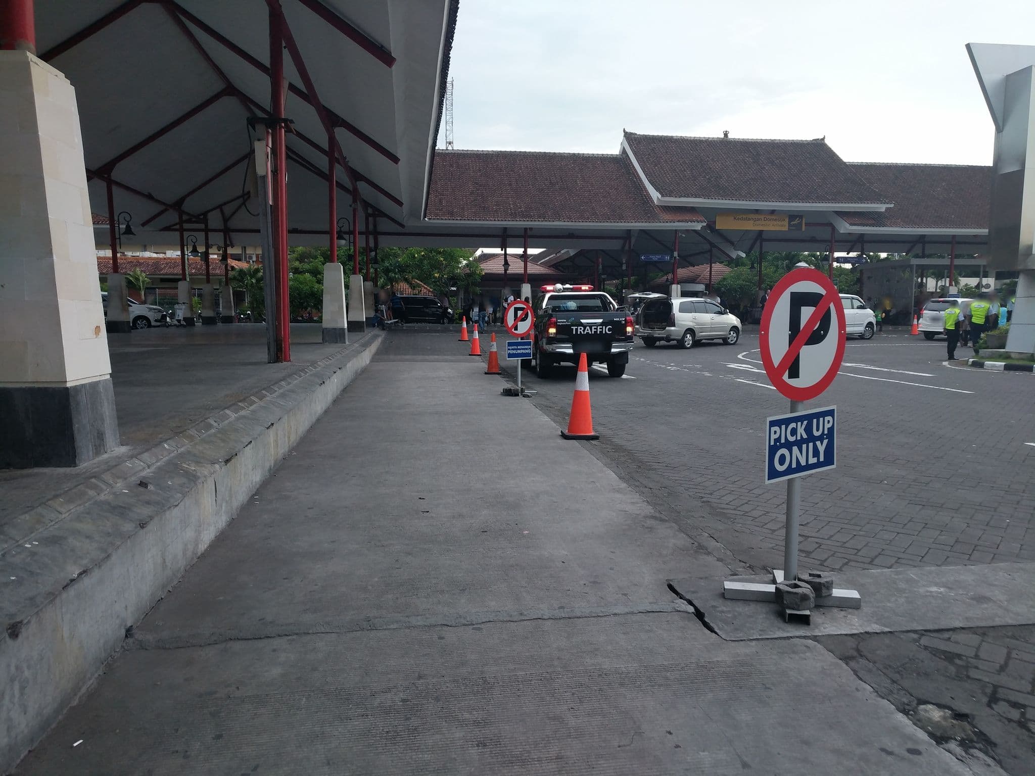 Street view near Hotel Gadjah Mada Kupang, Kuta — © zzptichka (CC BY-SA · Mapillary)