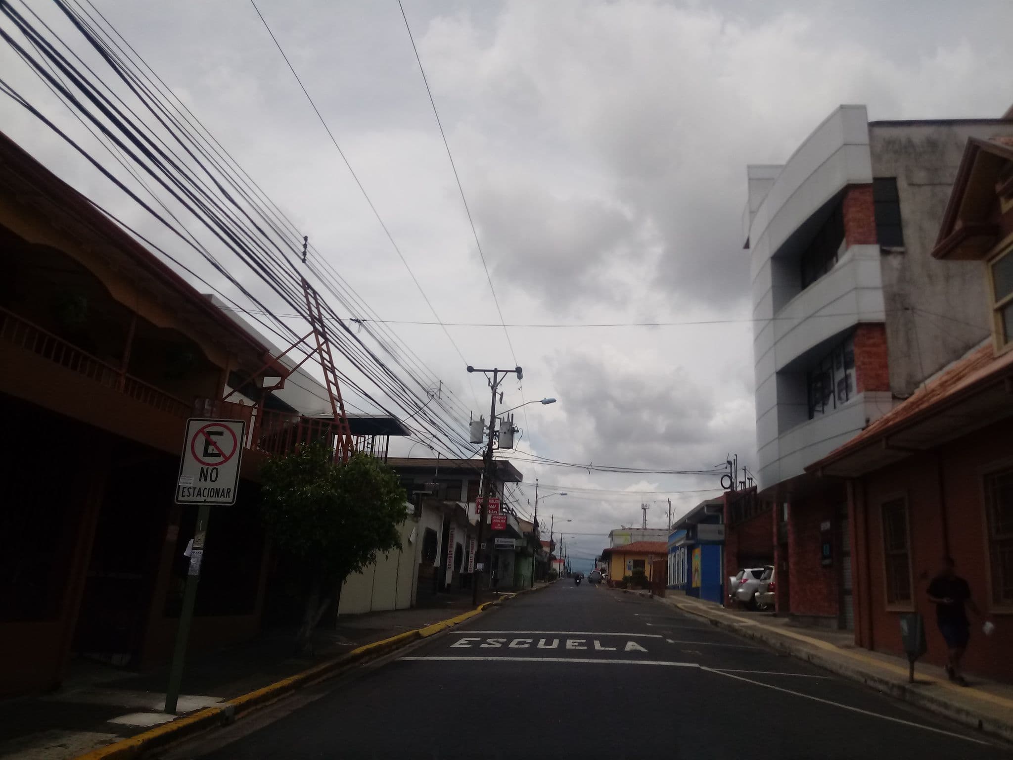 Street view near Hotel Cleos, Heredia — © elopio (CC BY-SA · Mapillary)