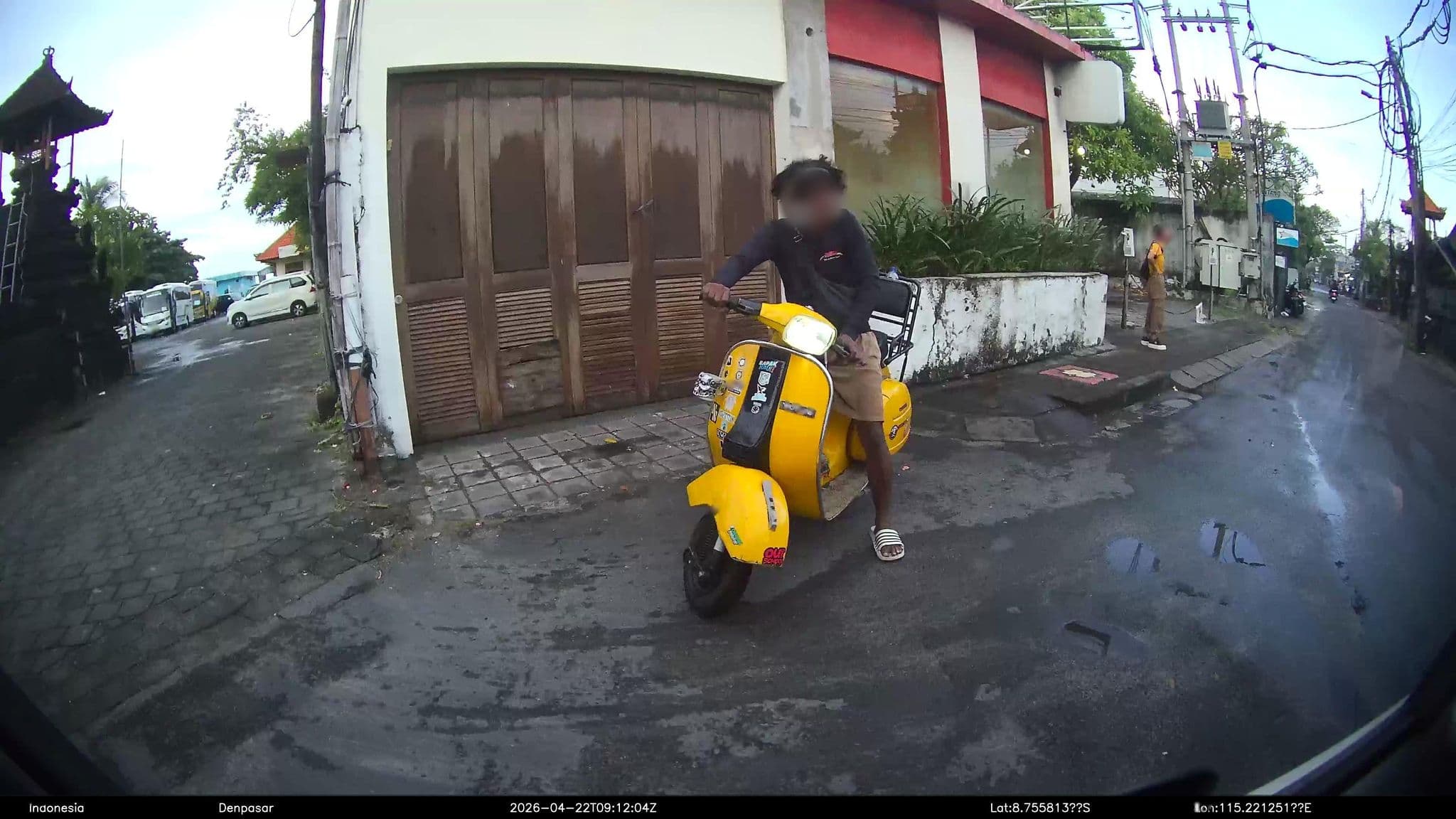 Street view near Airy Nusa Dua Pratama Segara Windu 1 Benoa Bali, Benoa — © Kaart---LEFT (CC BY-SA · Mapillary)