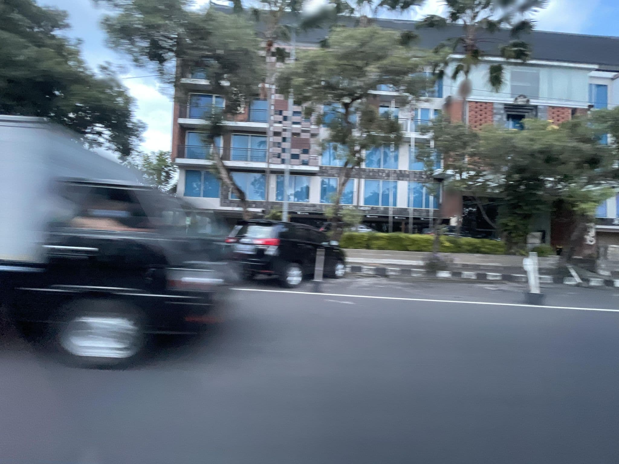 Street view near Sovereign Bali Hotel, Kuta — © filipb (CC BY-SA · Mapillary)