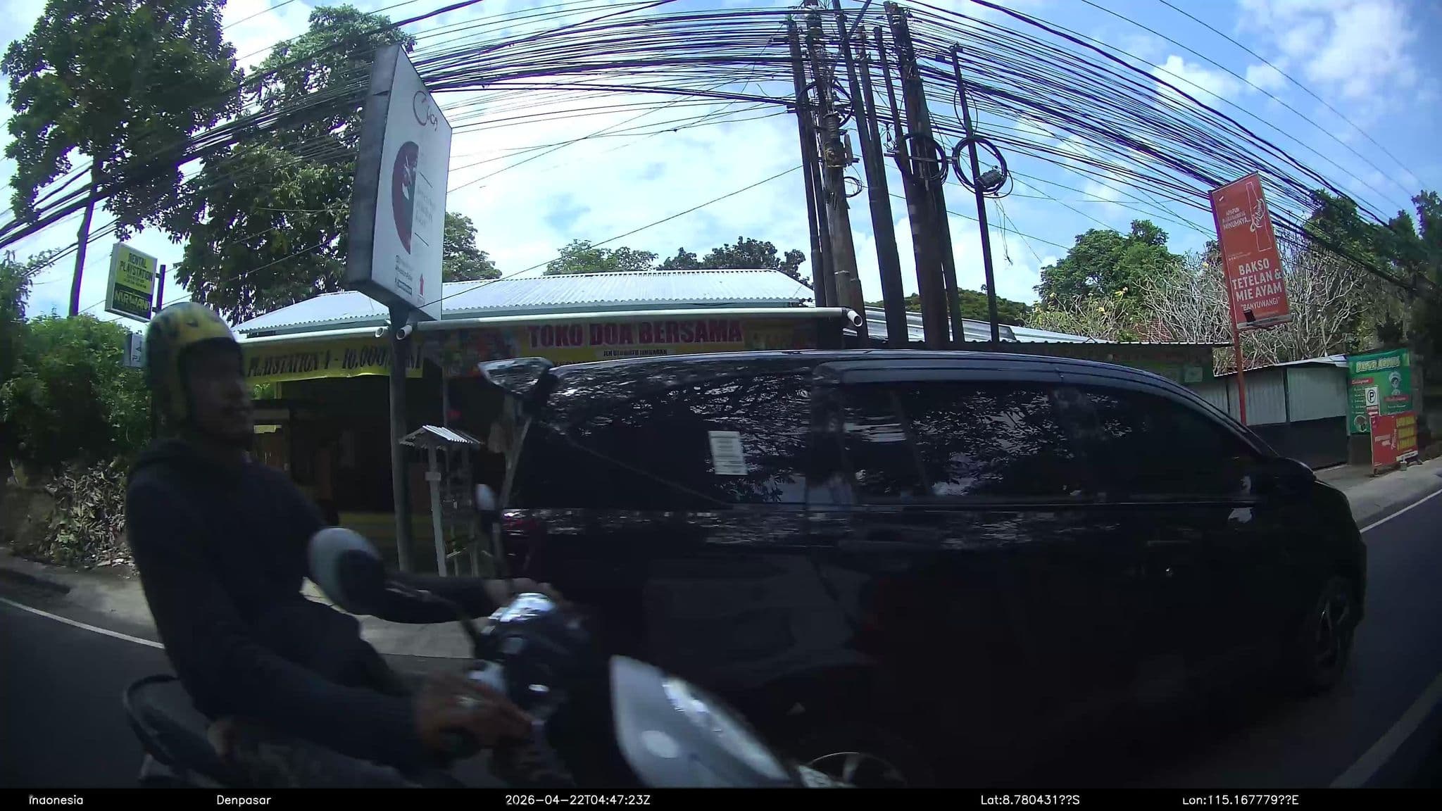 Street view near Royal Resorts : Royal Bali Beach Club at Jimbaran Bay, Jimbaran — © Kaart---RIGHT (CC BY-SA · Mapillary)