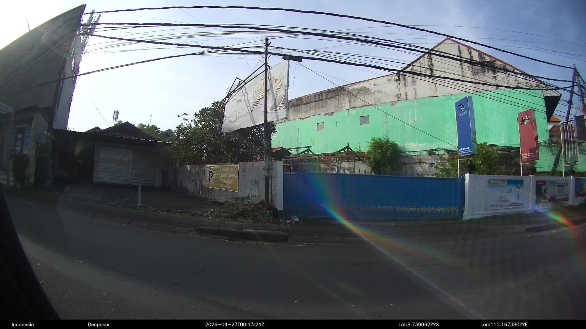 Street view near Proyek Hotel Ngurah Rai, Kuta — © Kaart---RIGHT (CC BY-SA · Mapillary)