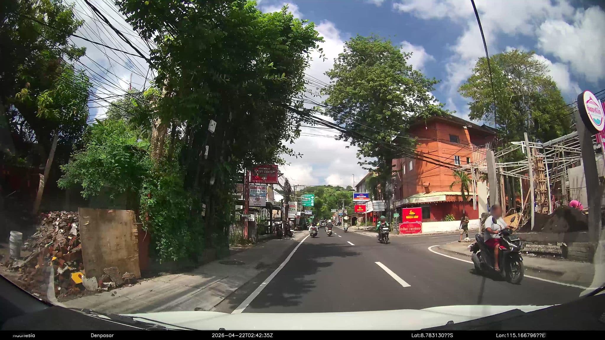 Street view near Office accounting Gending Kedis villa and Spa estate, Jimbaran — © Kaart---360 (CC BY-SA · Mapillary)